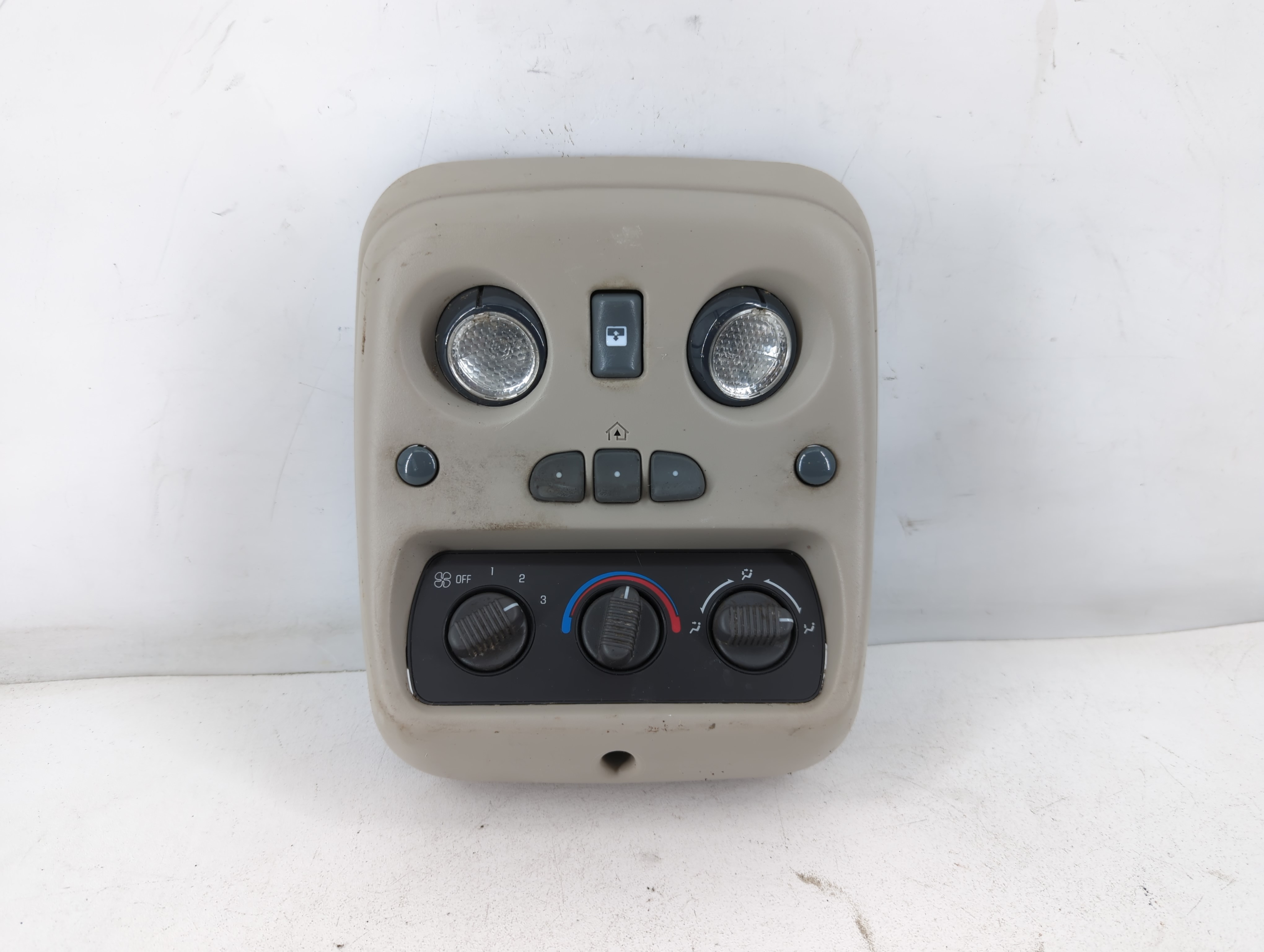 2000 Chevrolet Silverado 1500 Overhead Console W/rear Climate Control 779342 - Oemusedautoparts1.com