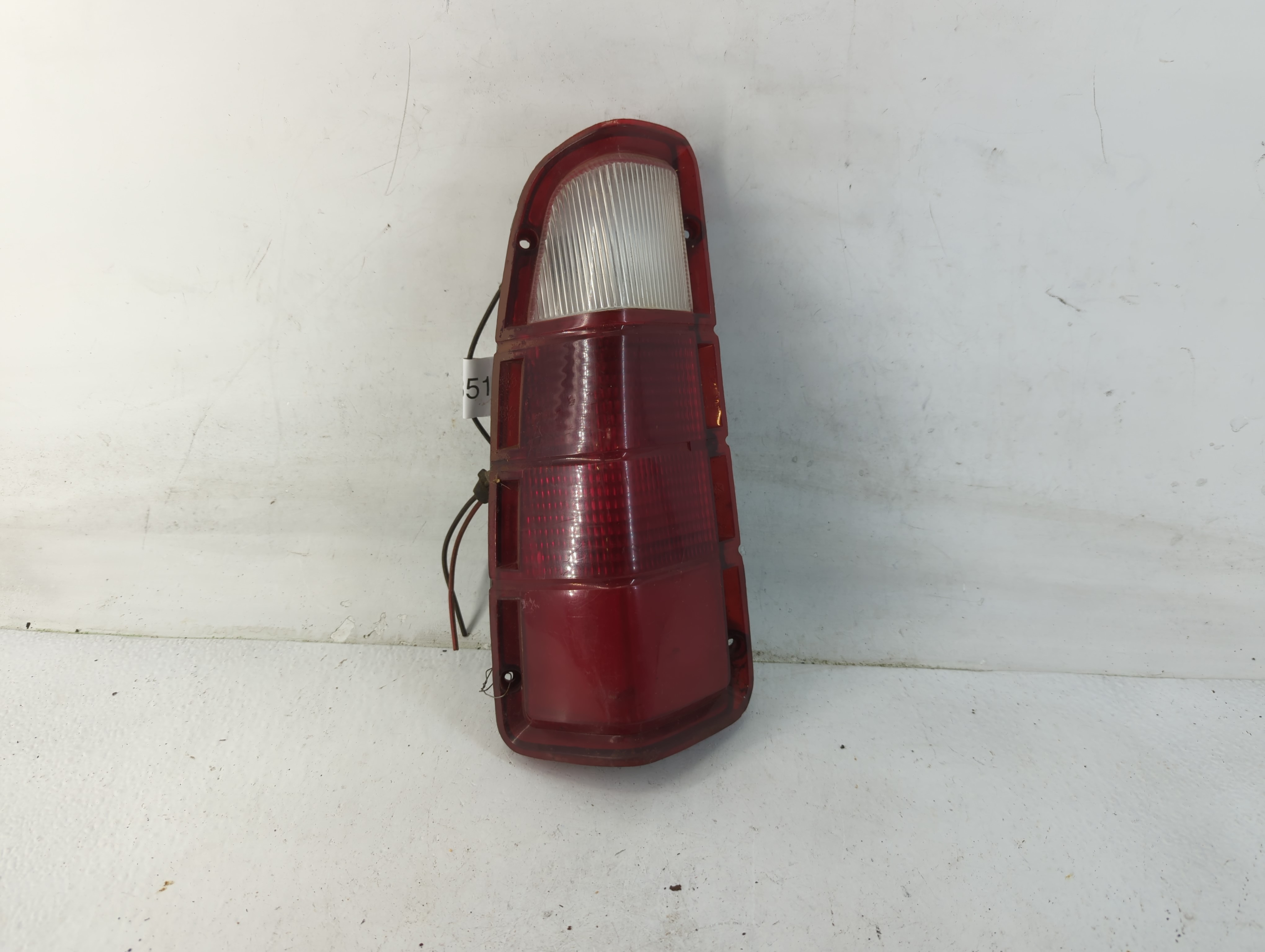 1986 Dodge Ramcharger Driver Left Side Tail Light Taillight Oem 779351 - Oemusedautoparts1.com
