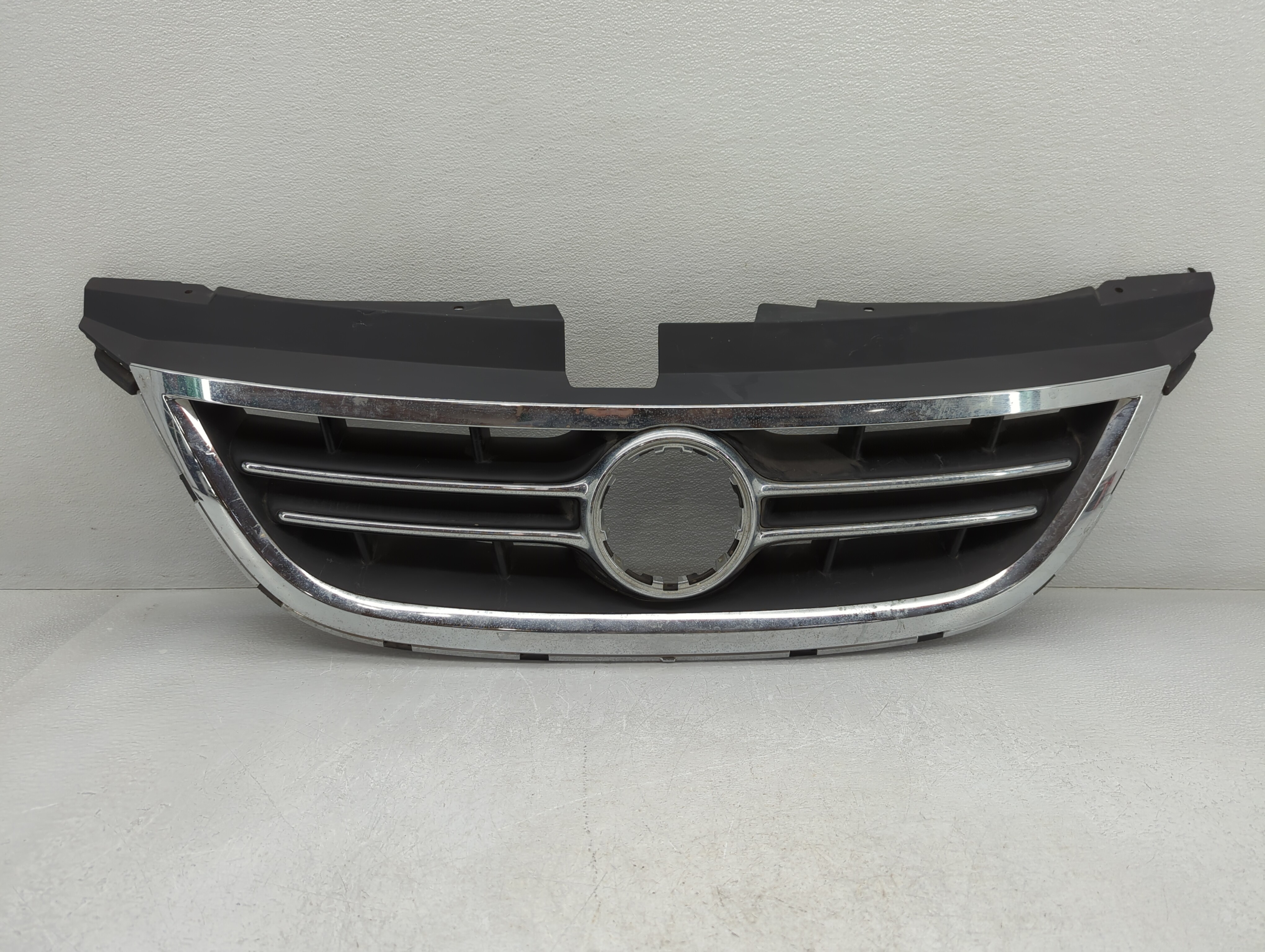 2009-2014 Volkswagen Routan Front Bumper Grille Cover 779356 - Oemusedautoparts1.com