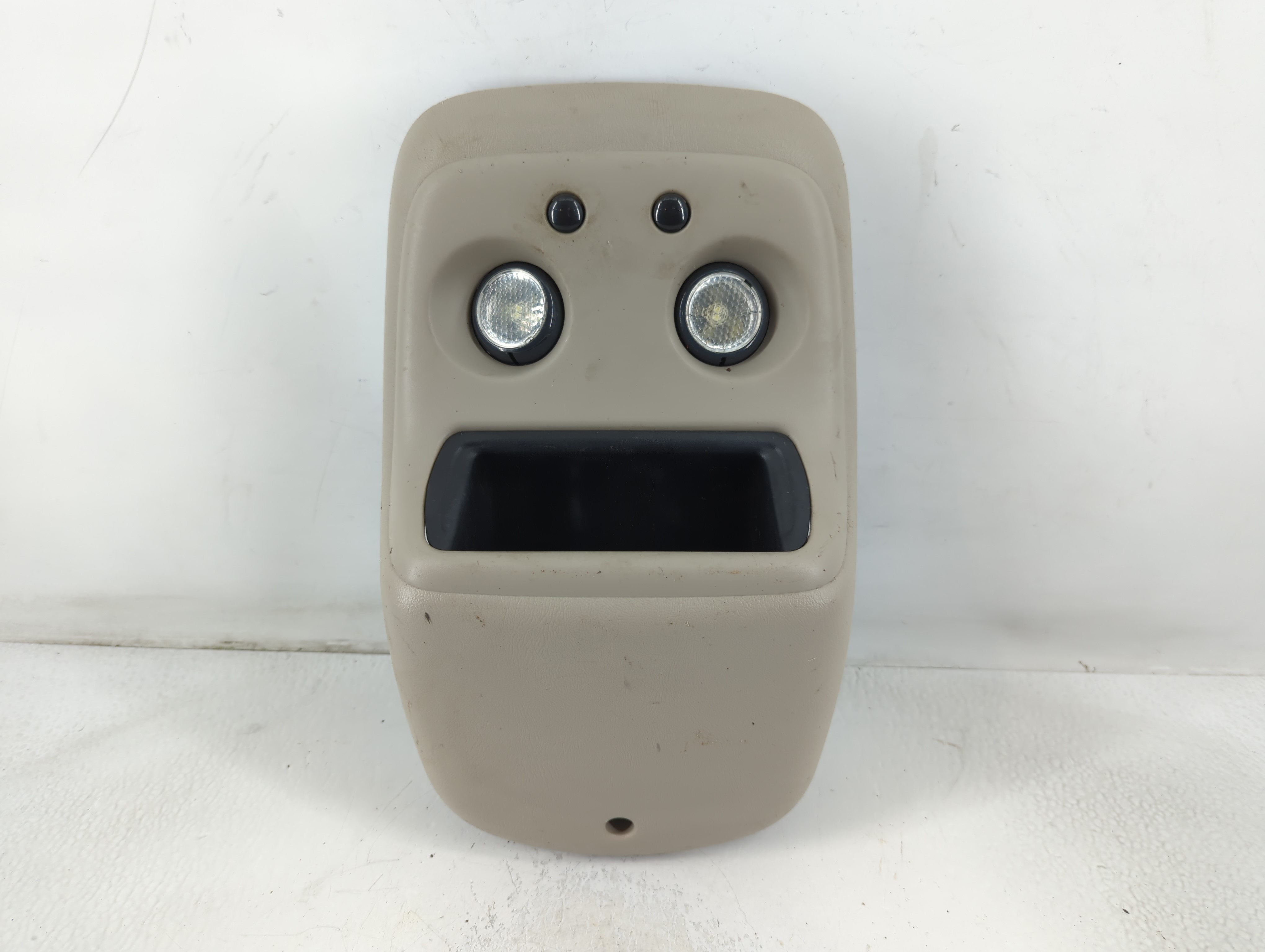 2003 Chevrolet Avalanche 1500 Overhead Roof Console 779426 - Oemusedautoparts1.com