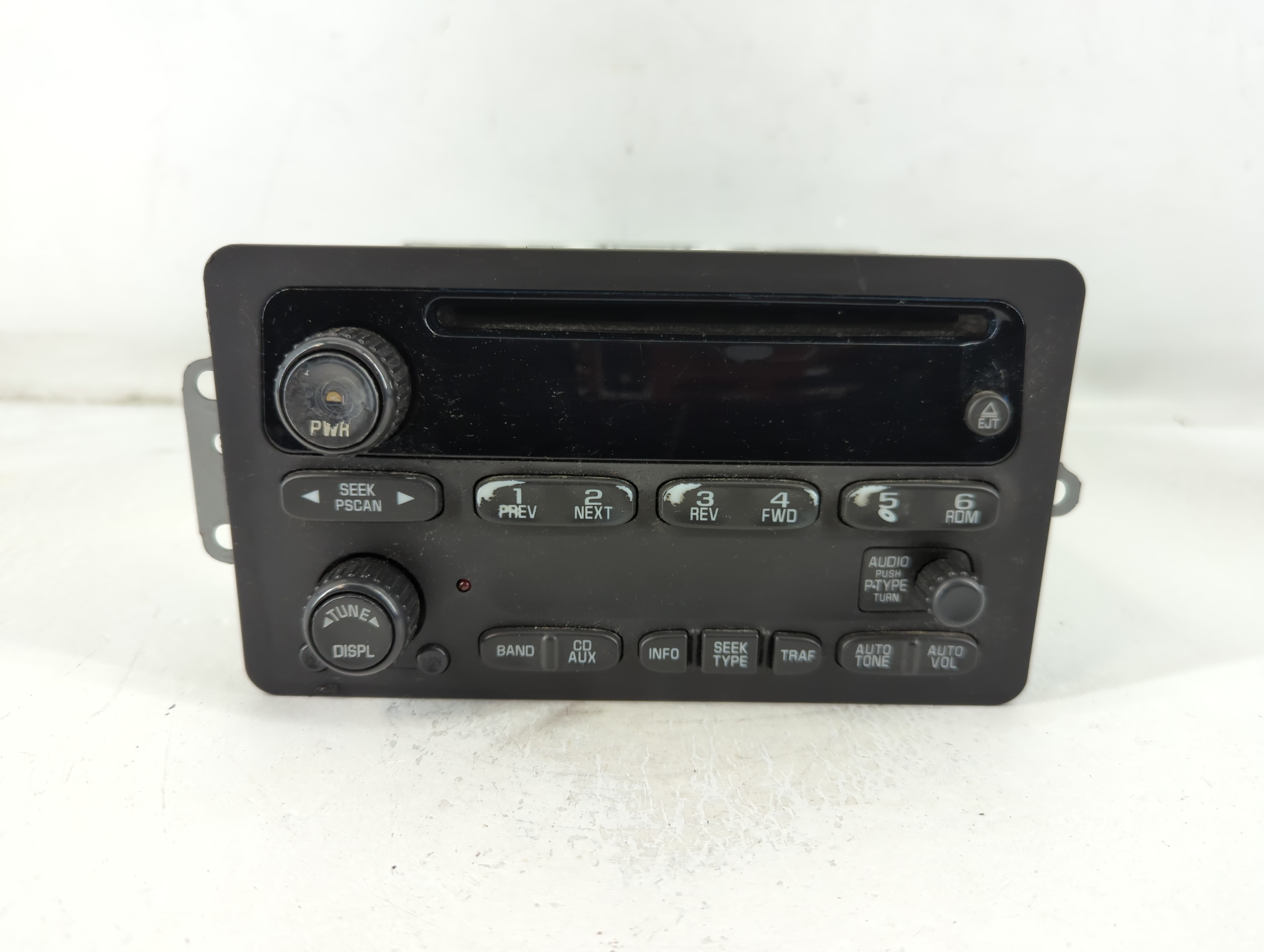 2003-2005 Chevrolet Cavalier Am Fm Cd Player Radio Receiver 779438 - Oemusedautoparts1.com