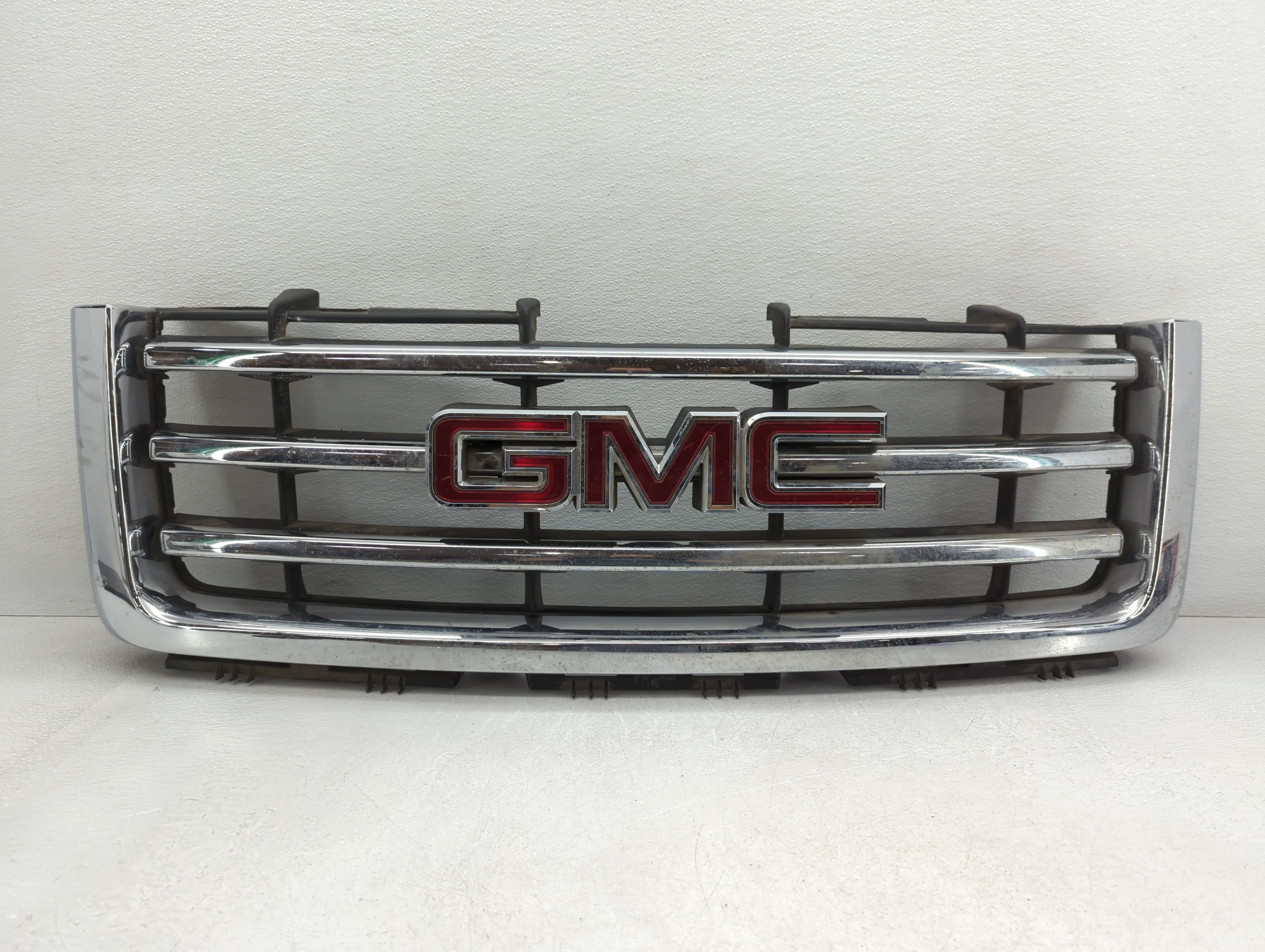 Picture of 2011-2017 Gmc Savana 2500 Front Bumper Grille Cover 779458