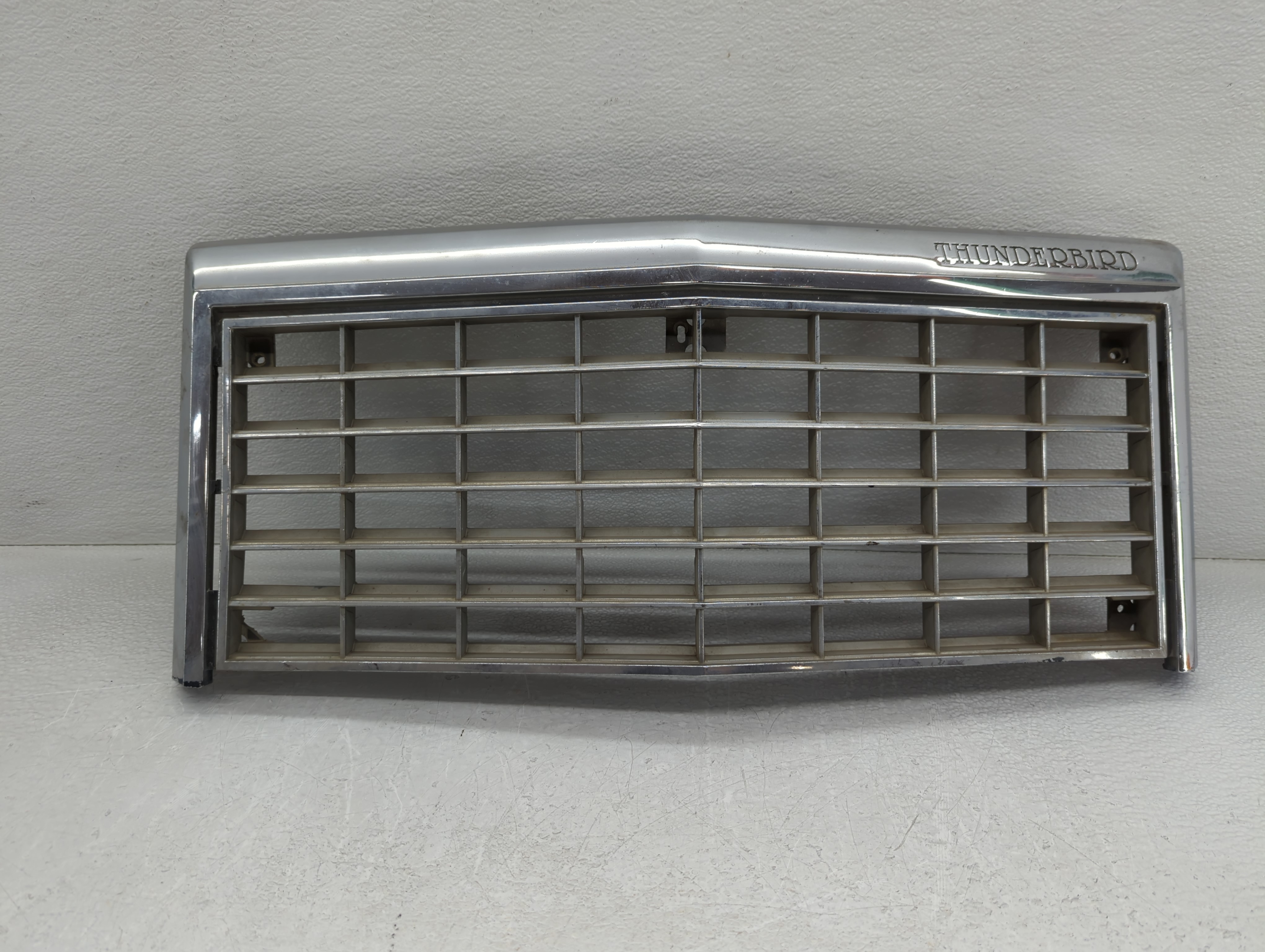 Picture of 1980 Ford Thunderbird Front Bumper Grille Cover 779473