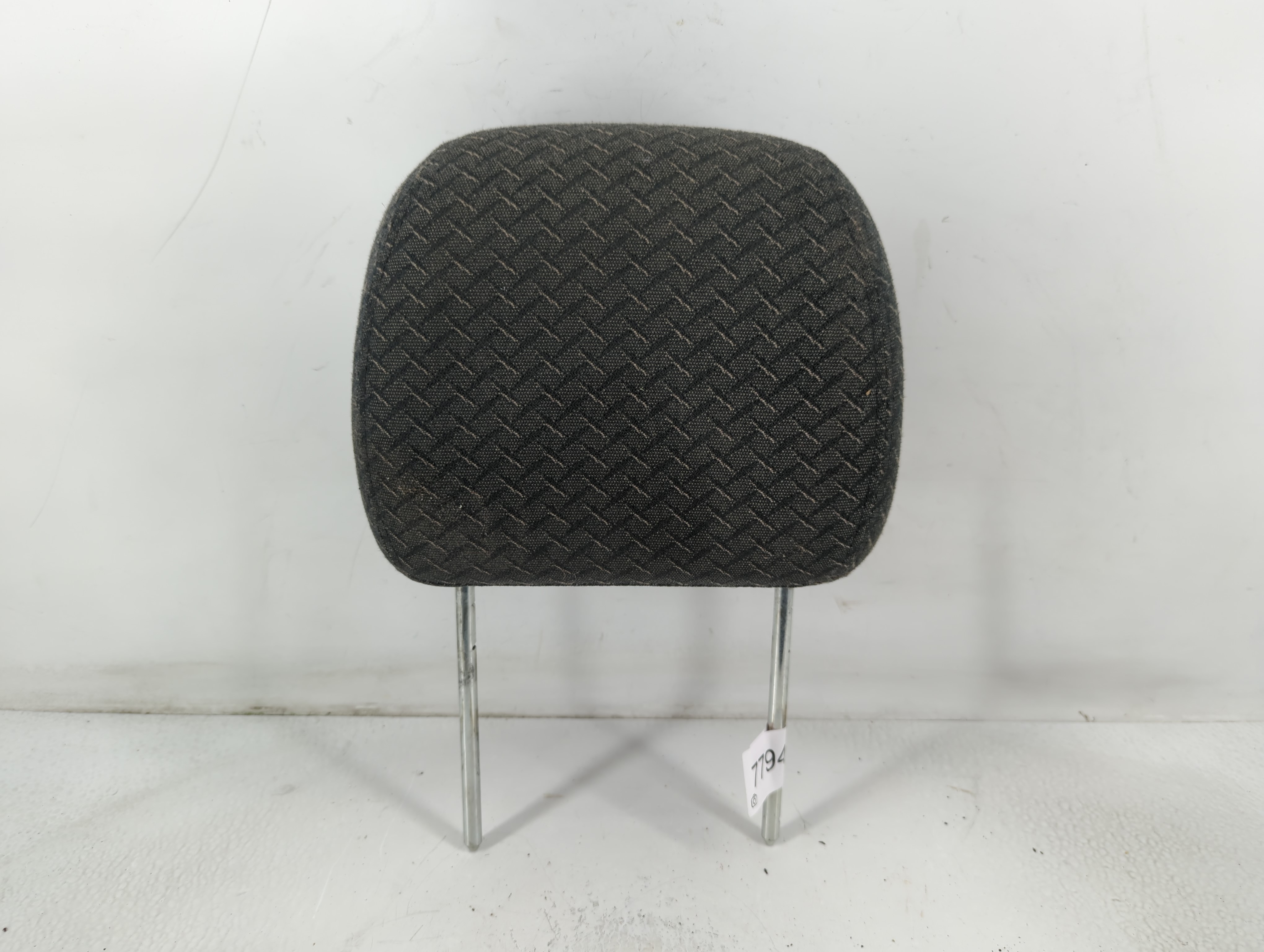 2003 Chevrolet Avalanche 1500 Headrest Head Rest Front Driver Passenger Seat 779487 - Oemusedautoparts1.com