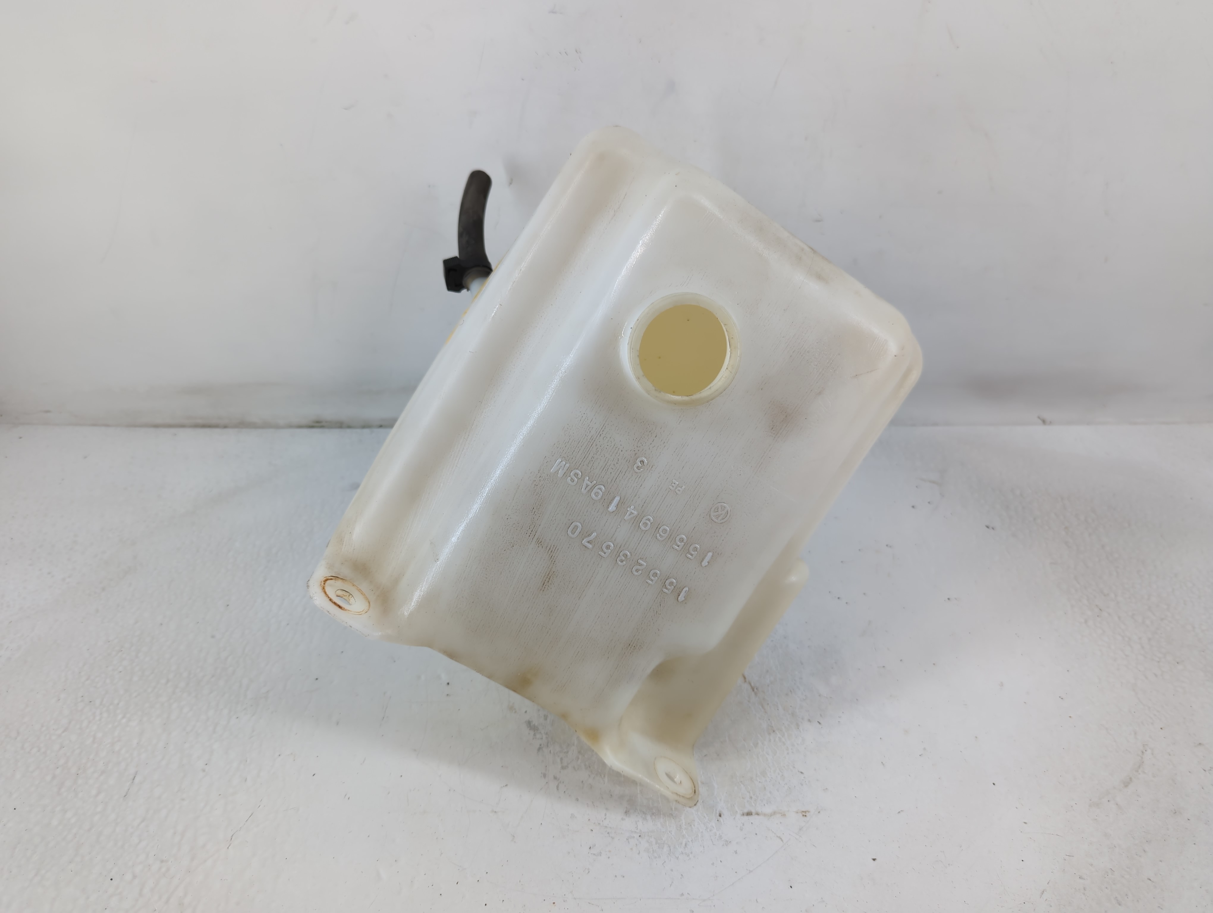 Picture of 1989 Chevrolet C1500 Radiator Coolant Overflow Expansion Tank Bottle 779489