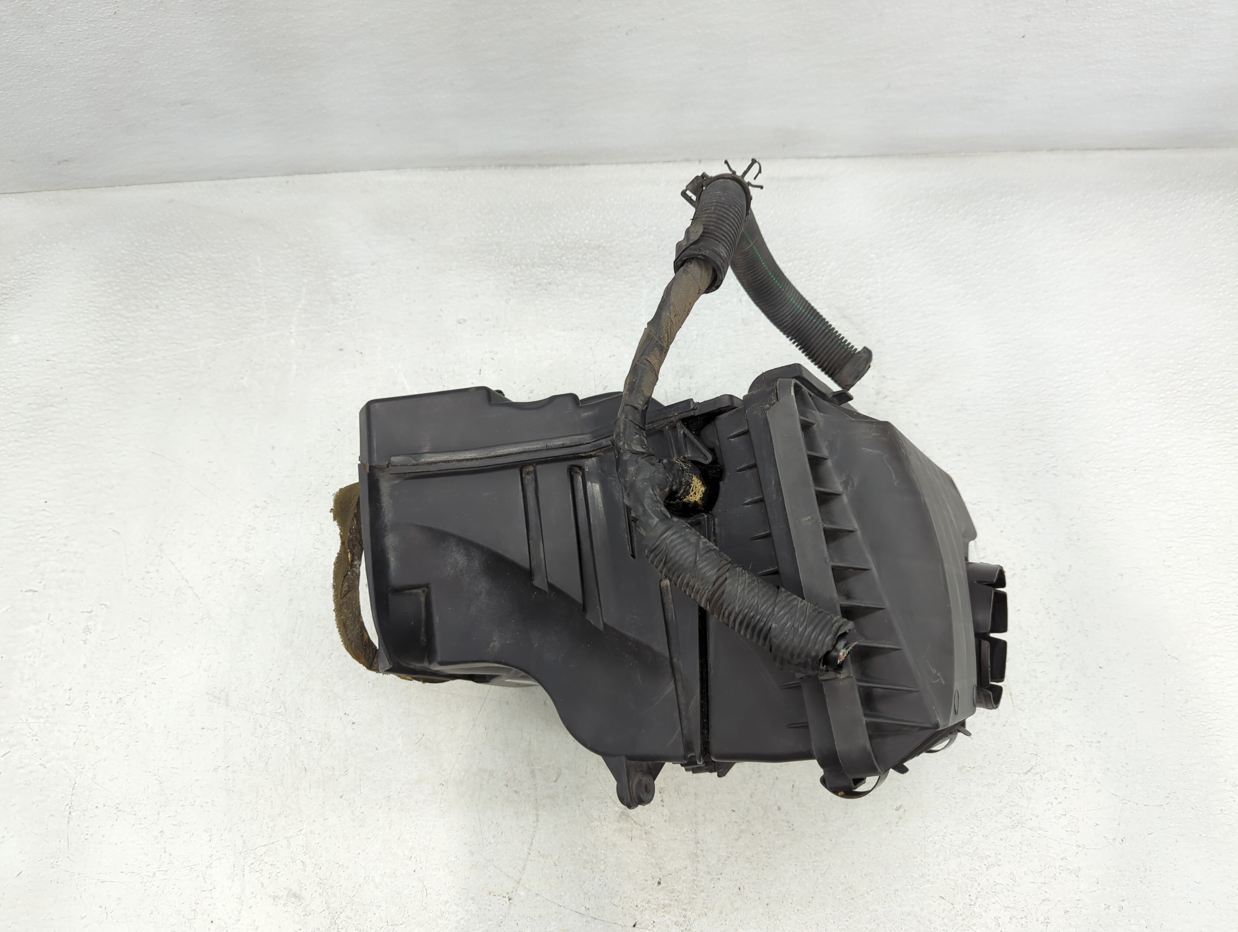 2000-2005 Chevrolet Impala Air Cleaner Intake-duct Hose Tube 779505 - Oemusedautoparts1.com