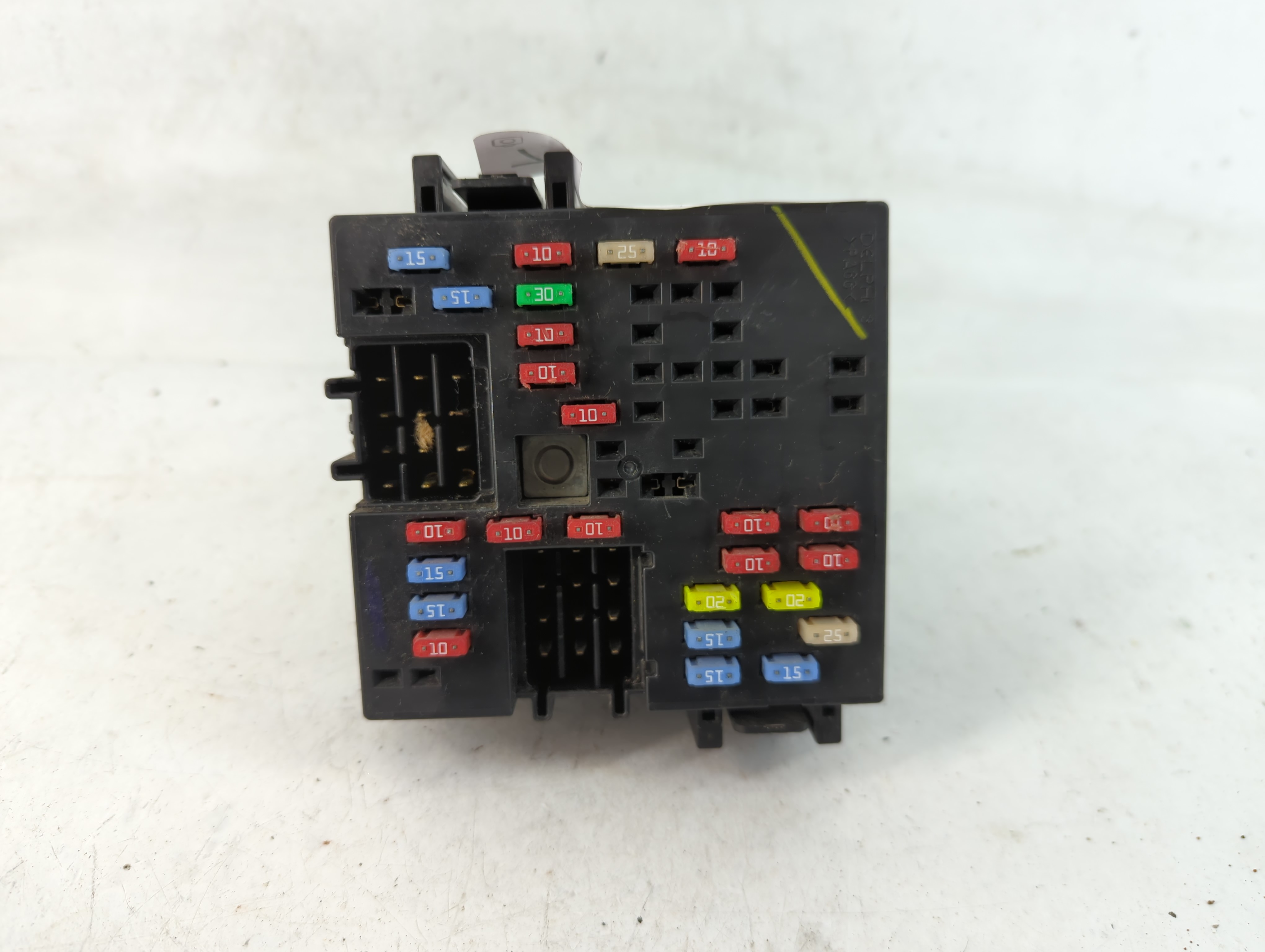 2003-2006 Chevrolet Avalanche 1500 Fusebox Fuse Box Relay Module 779513 - Oemusedautoparts1.com