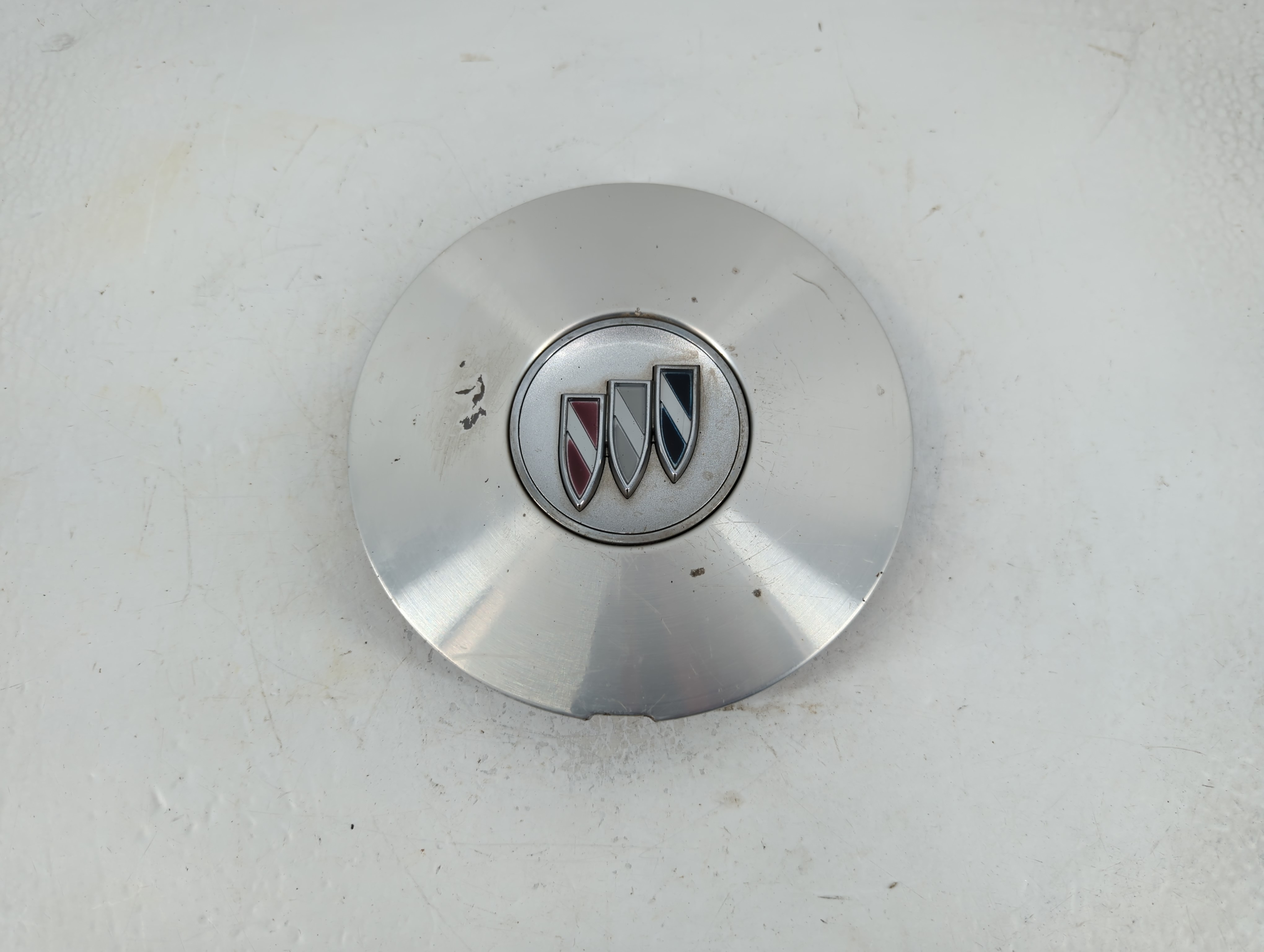 Picture of 2005 Buick Regal Center Cap Oem 779545