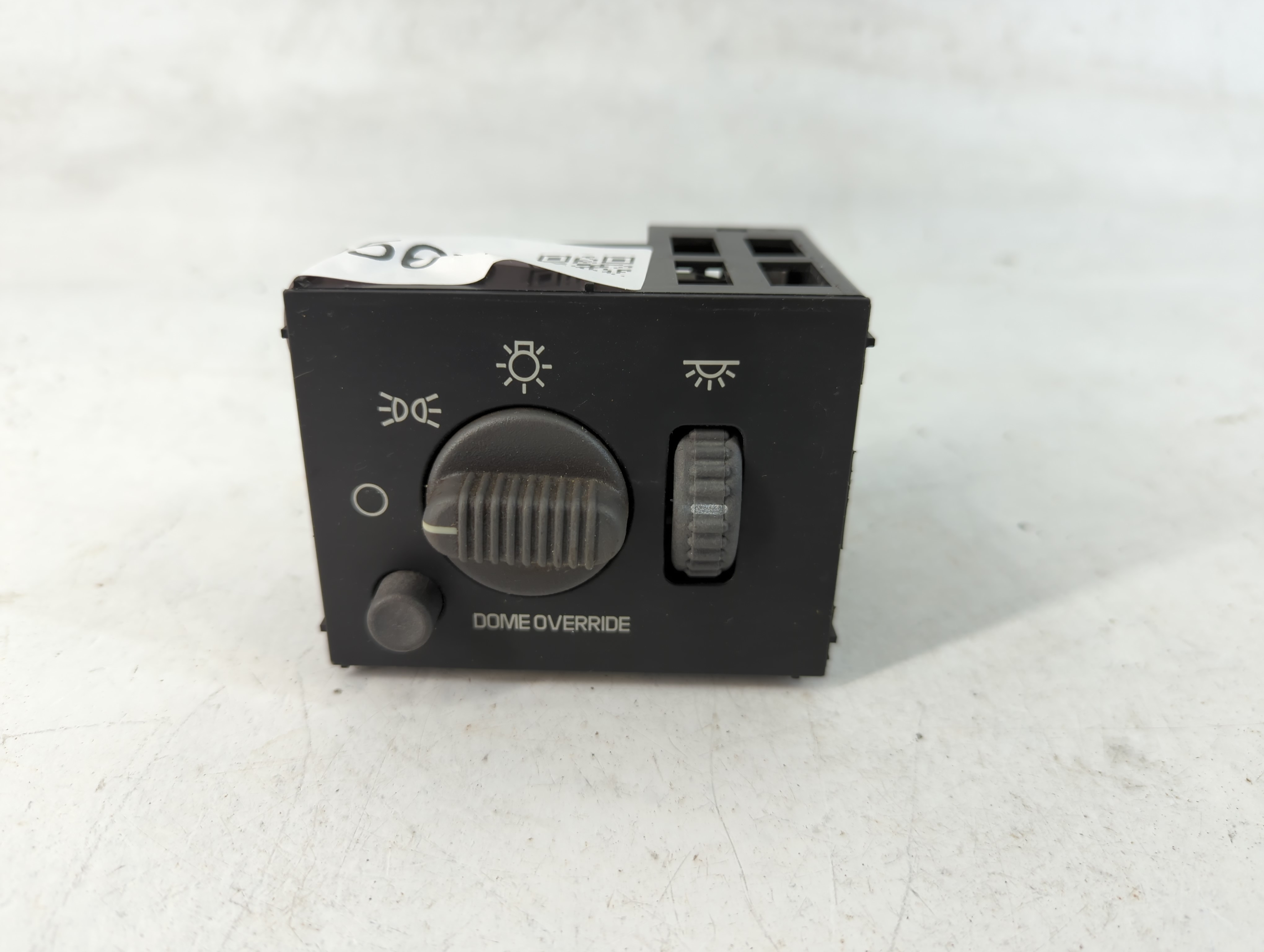 2002 Chevrolet Silverado 2500 Headlight Head Light Switch Lamp Control 779568 - Oemusedautoparts1.com