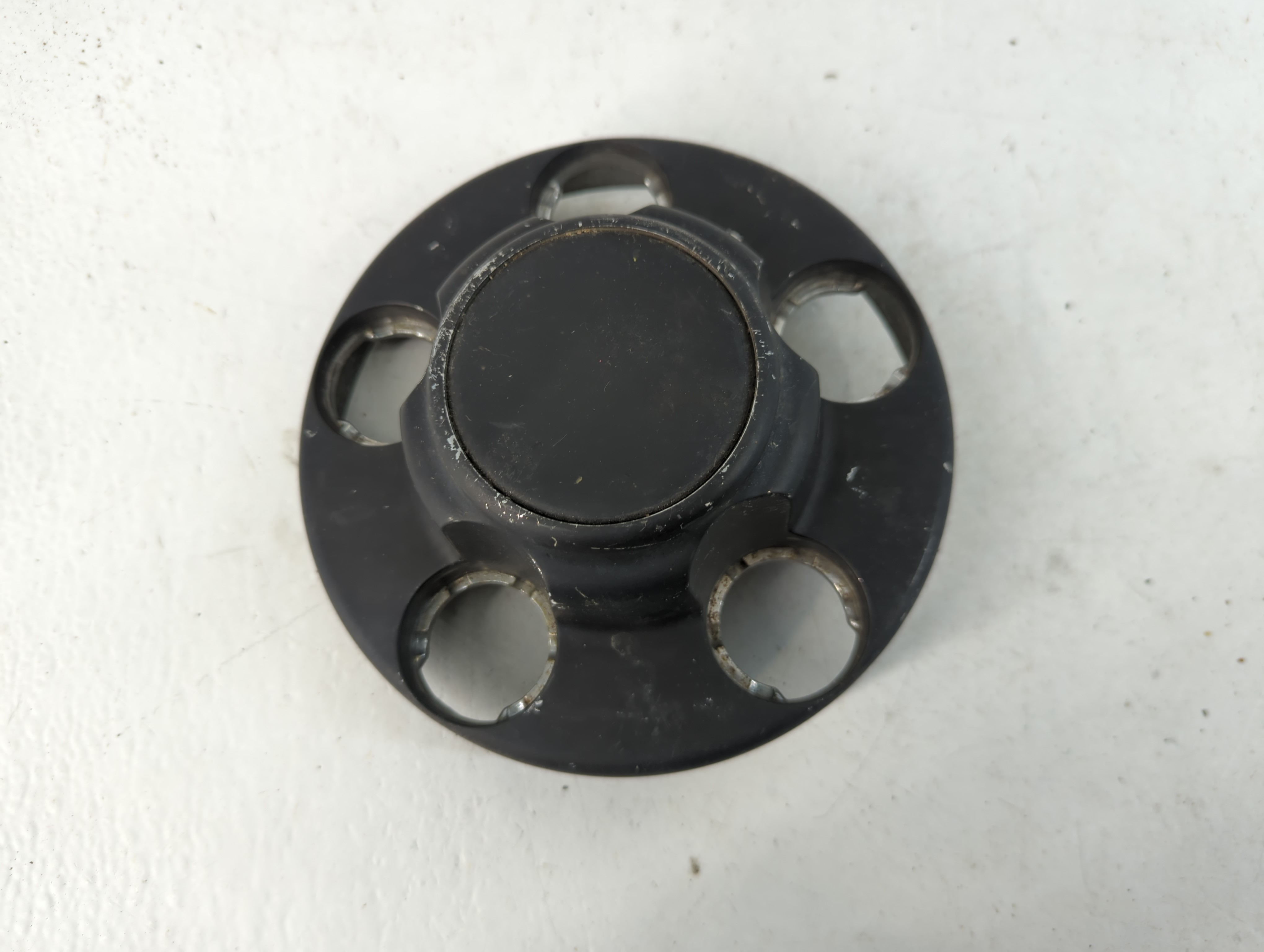 Picture of 1989 Chevrolet C1500 Rim Wheel Center Cap 779579