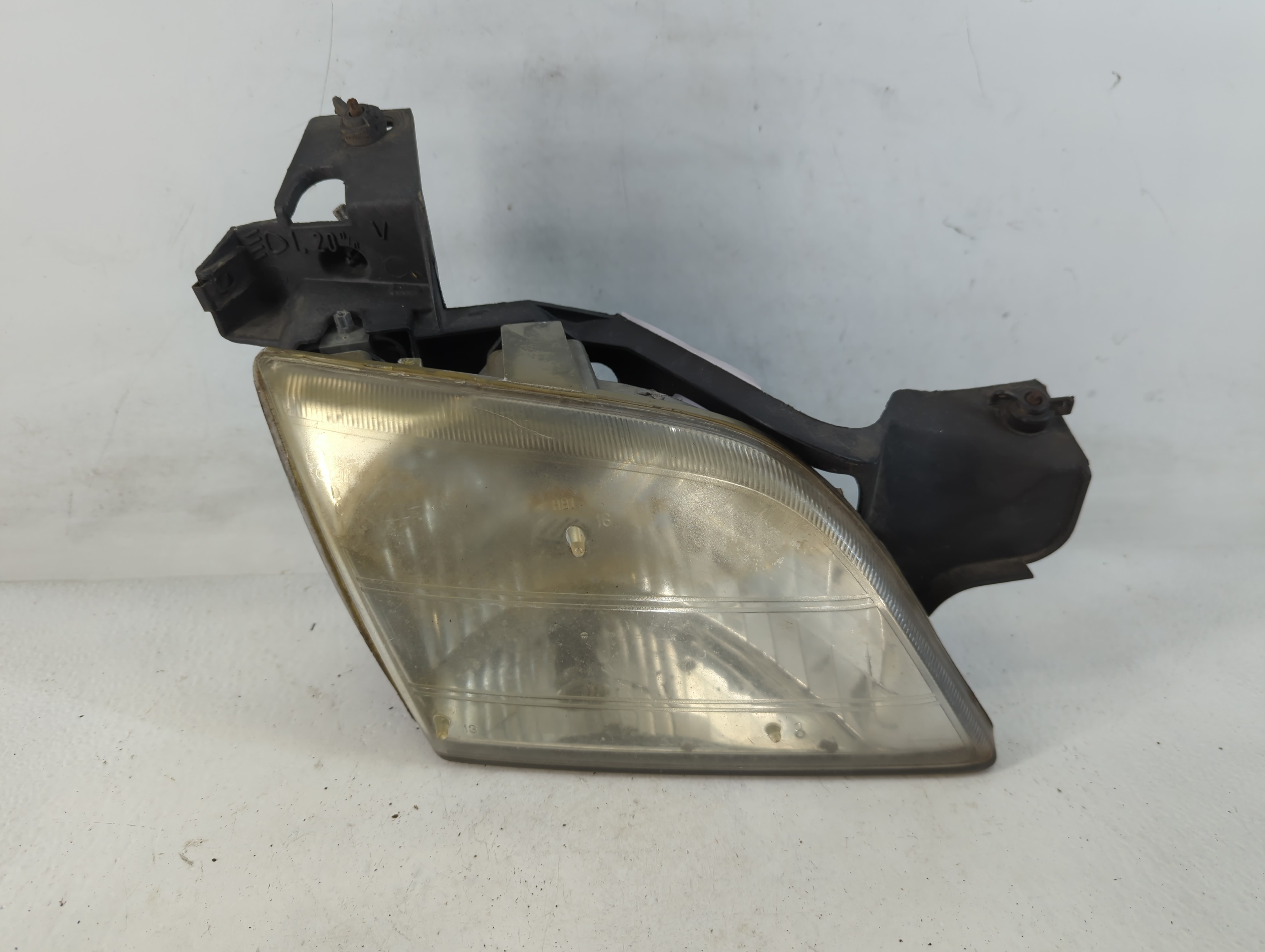 1997-2005 Chevrolet Venture Passenger Right Oem Head Light Headlight Lamp 779603 - Oemusedautoparts1.com