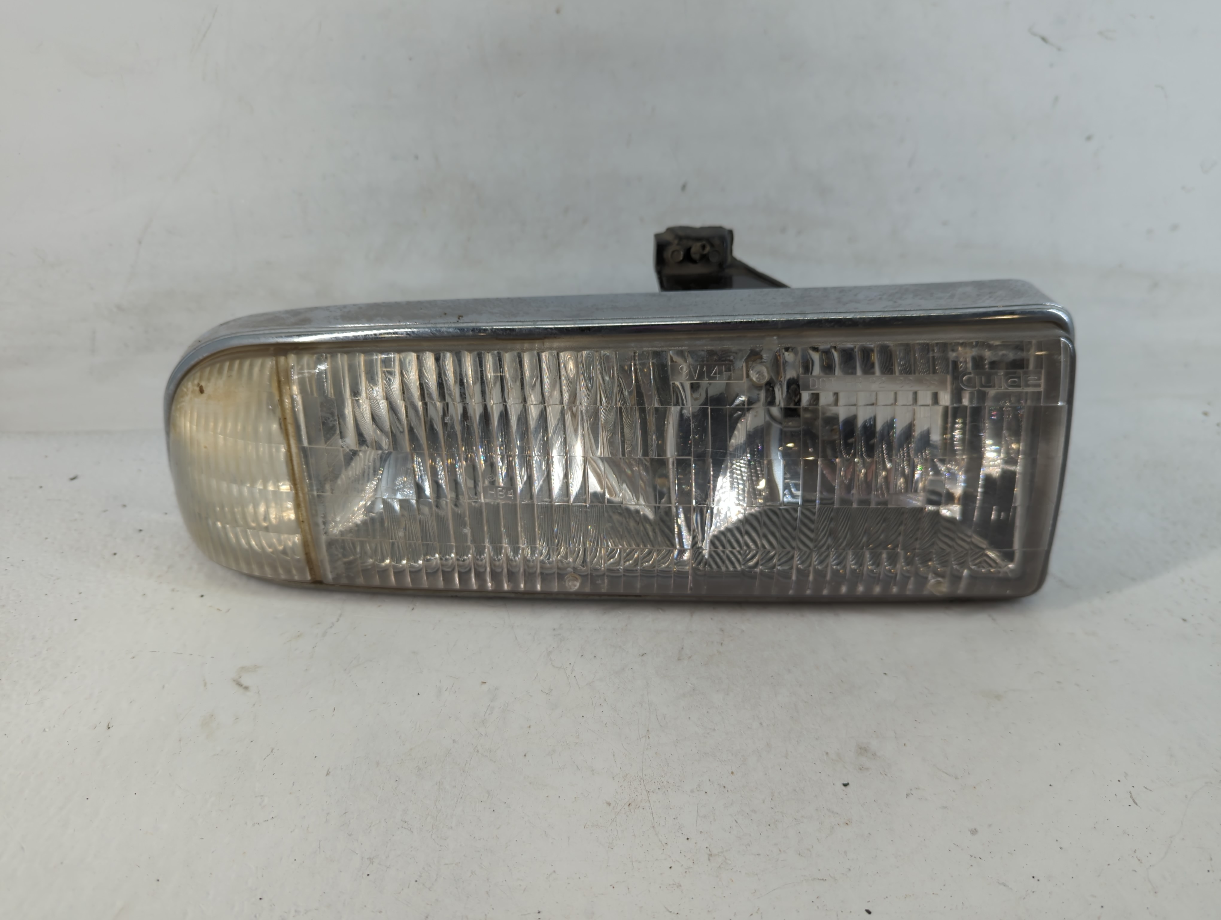 Chevrolet S10 Blazer Passenger Right Oem Head Light Headlight Lamp 779604 - Oemusedautoparts1.com