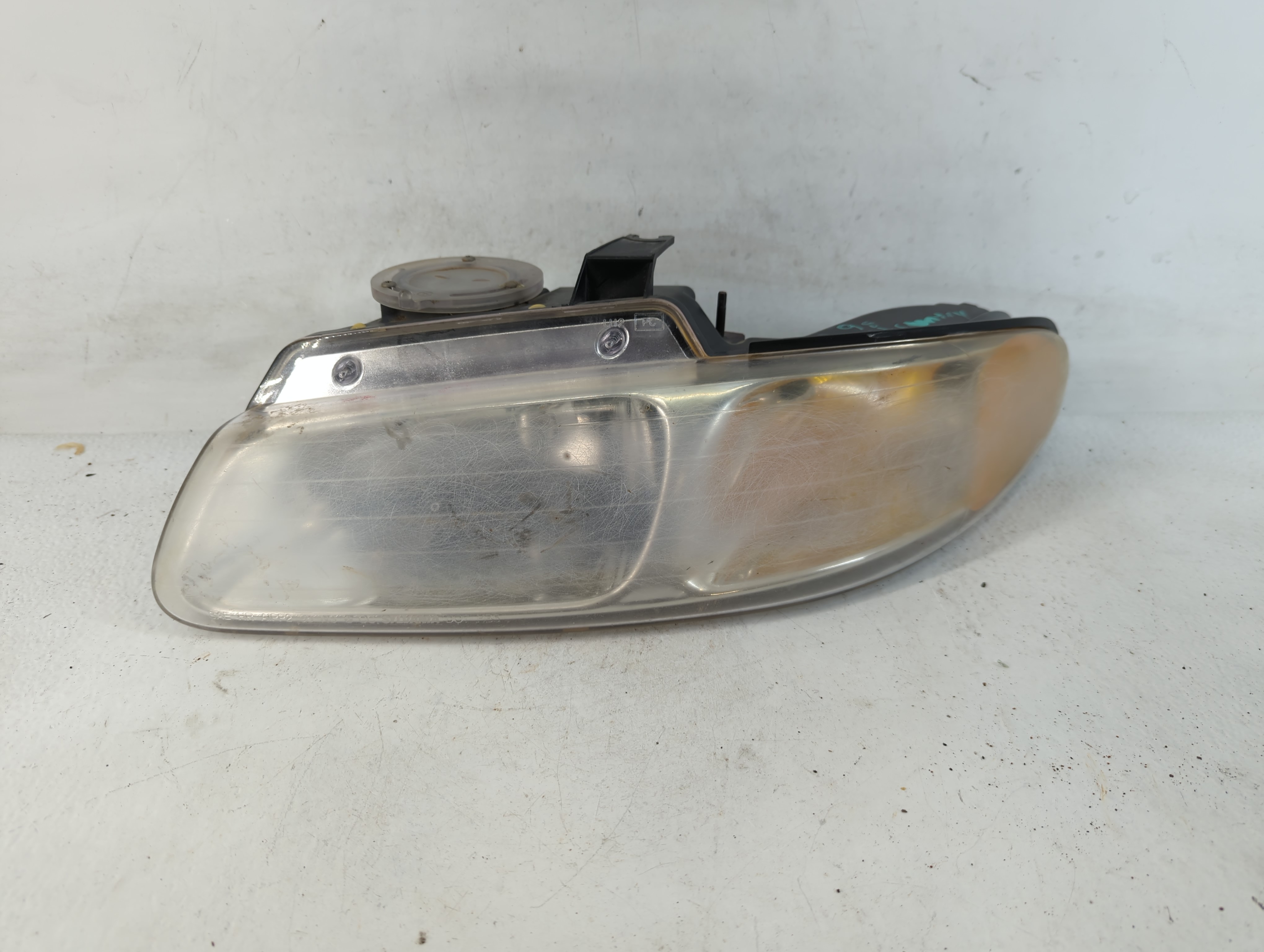 1998 Chrysler Town & Country Driver Left Oem Head Light Headlight Lamp 779620 - Oemusedautoparts1.com