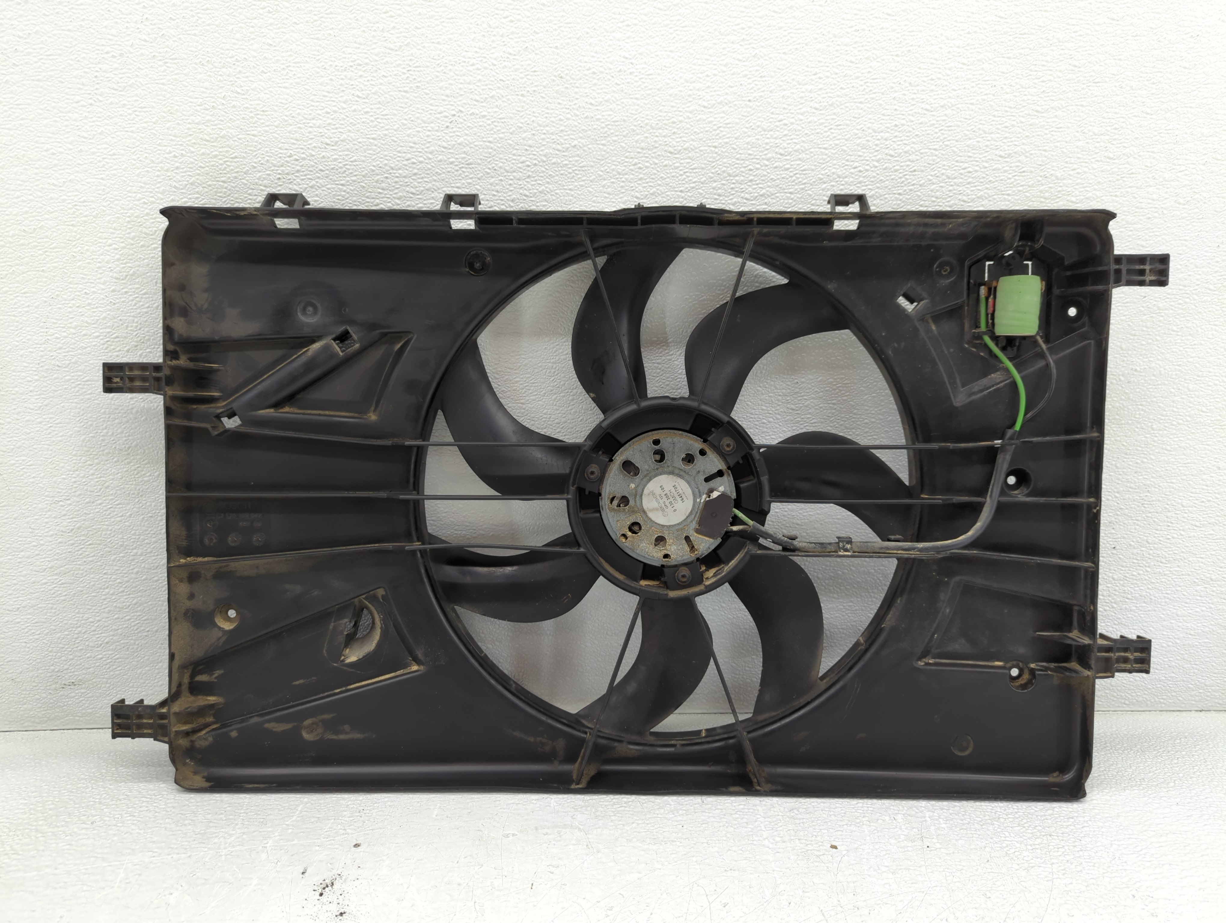 2011-2016 Chevrolet Cruze Electric Radiator Cooling Fan Motor Assembly 779626 - Oemusedautoparts1.com