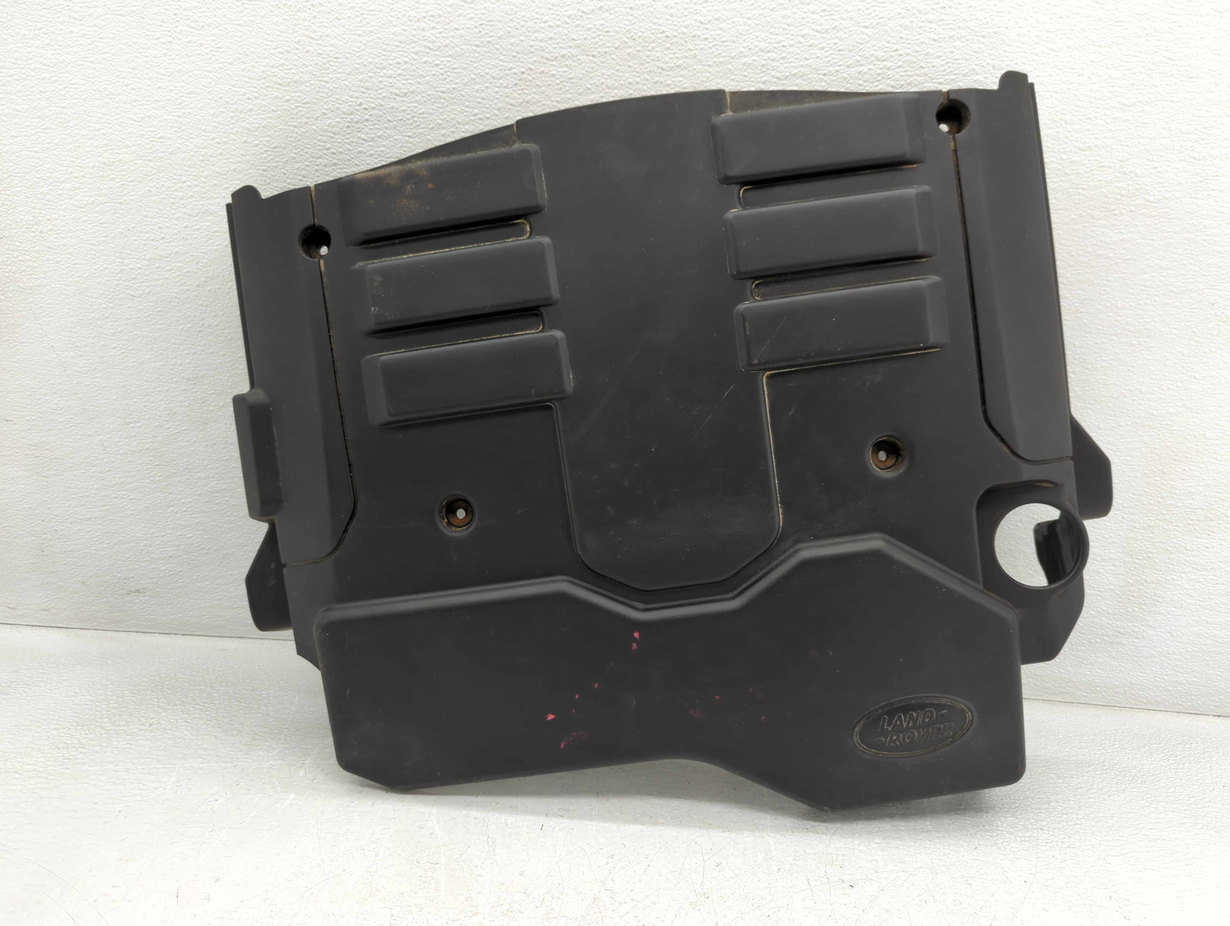 2006 Land Rover Lr3 Engine Cover 779632 - Oemusedautoparts1.com