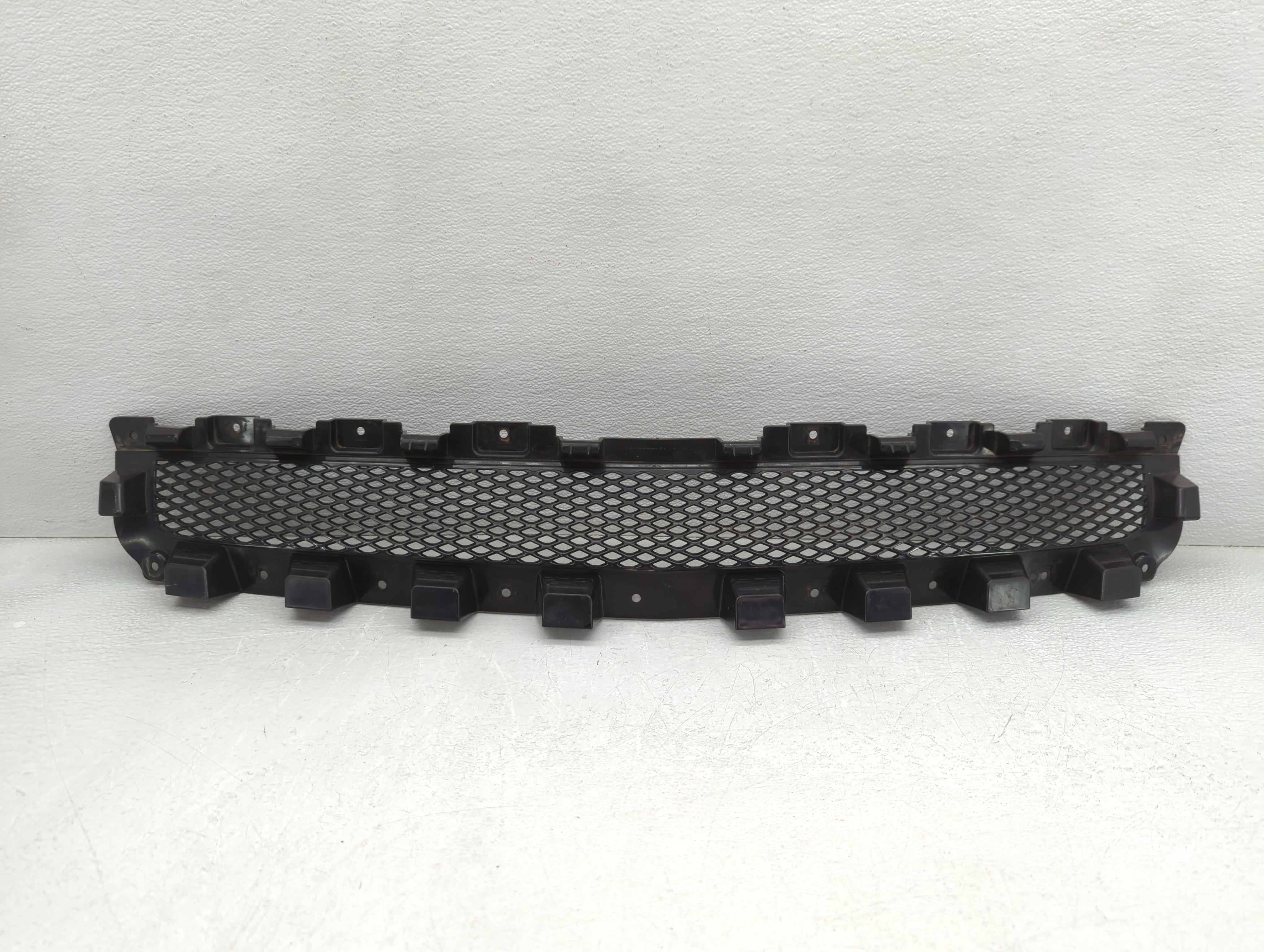 2008-2012 Chevrolet Malibu Front Bumper Grille Cover 779635 - Oemusedautoparts1.com
