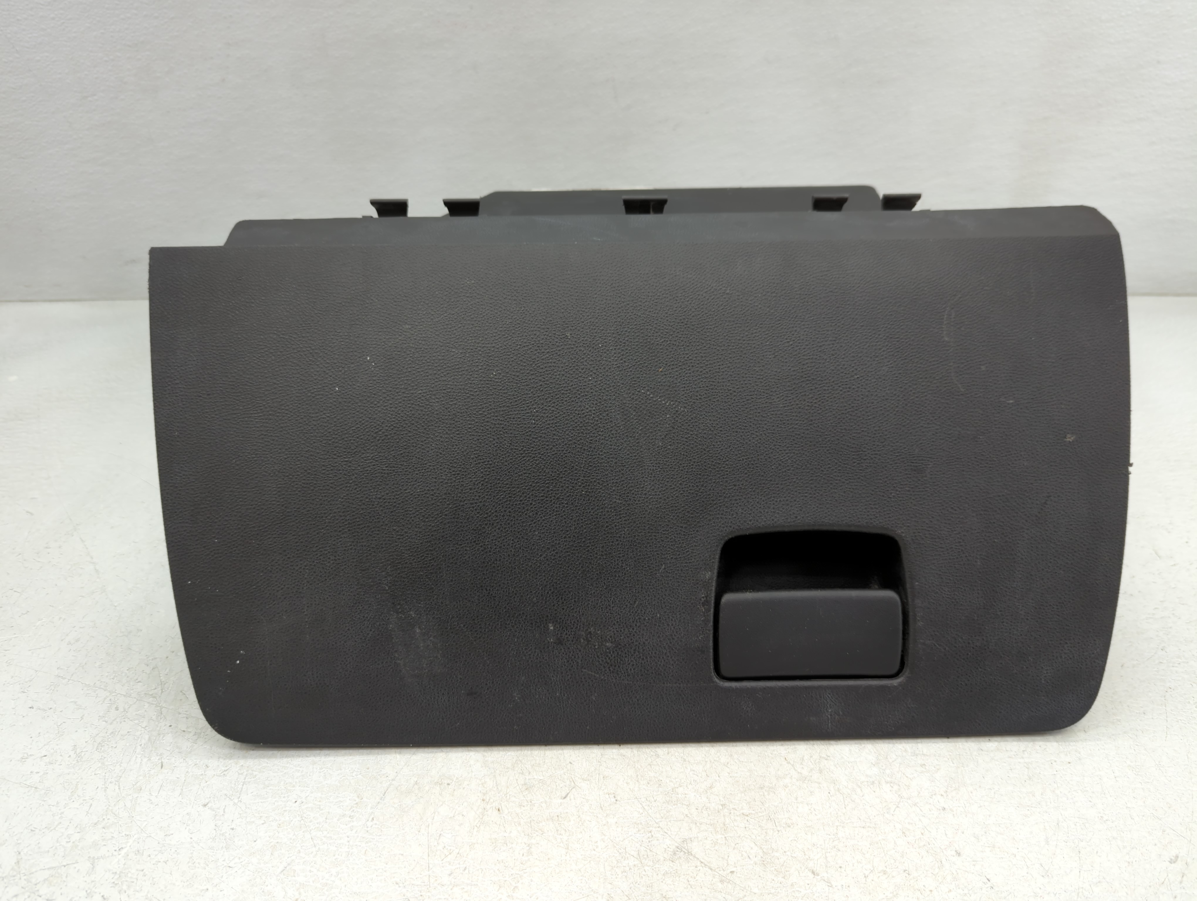 2011 Chevrolet Equinox Passenger Glove Box Door Storage Compartment 779640 - Oemusedautoparts1.com