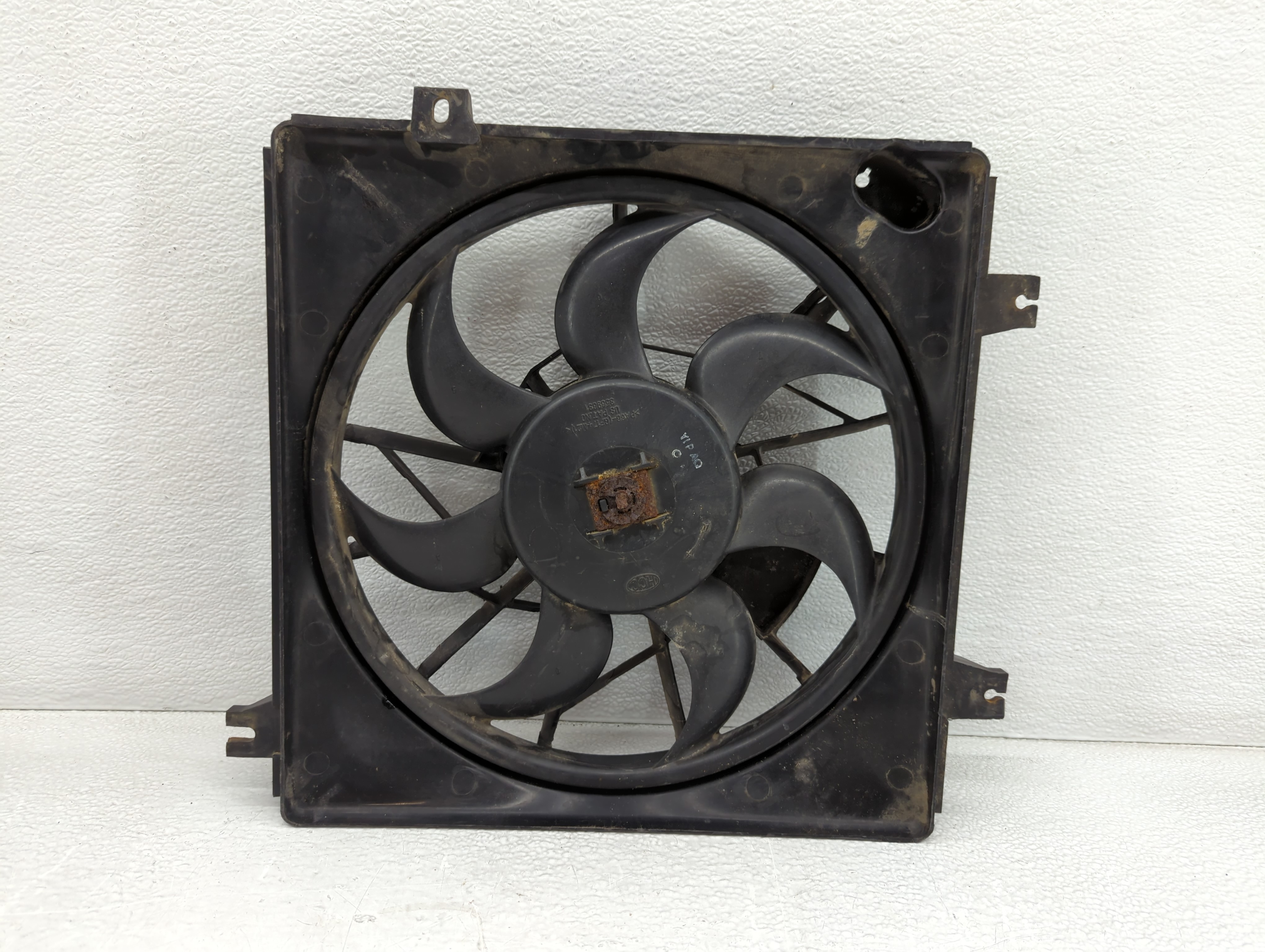 1995-1999 Hyundai Accent Electric Radiator Cooling Fan Motor Assembly 779693 - Oemusedautoparts1.com