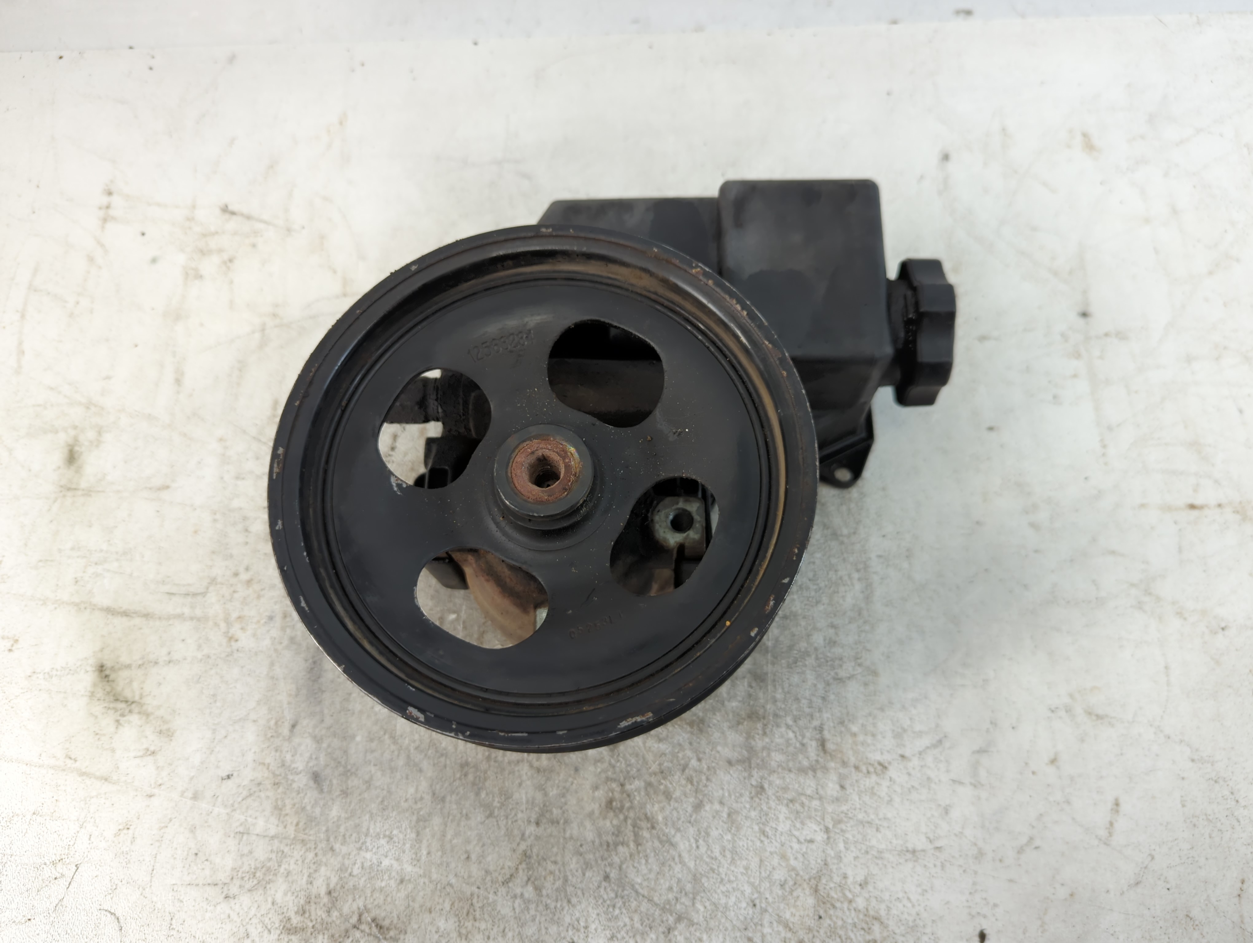 Picture of 2014-2016 Kia Forte Power Steering Column Pump Oem 779708