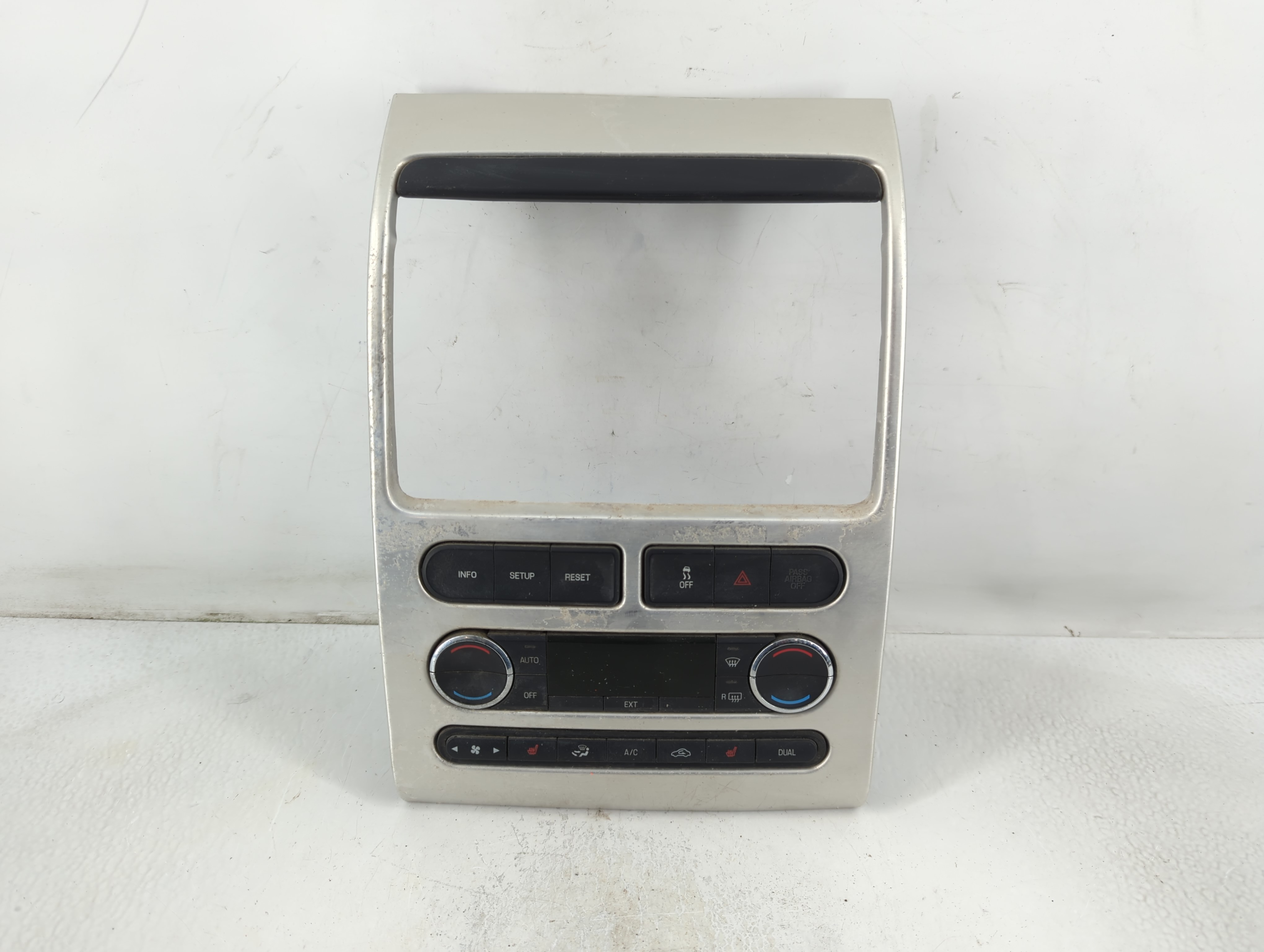 2007-2010 Ford Edge Ac Heater Climate Control 8t43-18c612-ae 779748 - Oemusedautoparts1.com