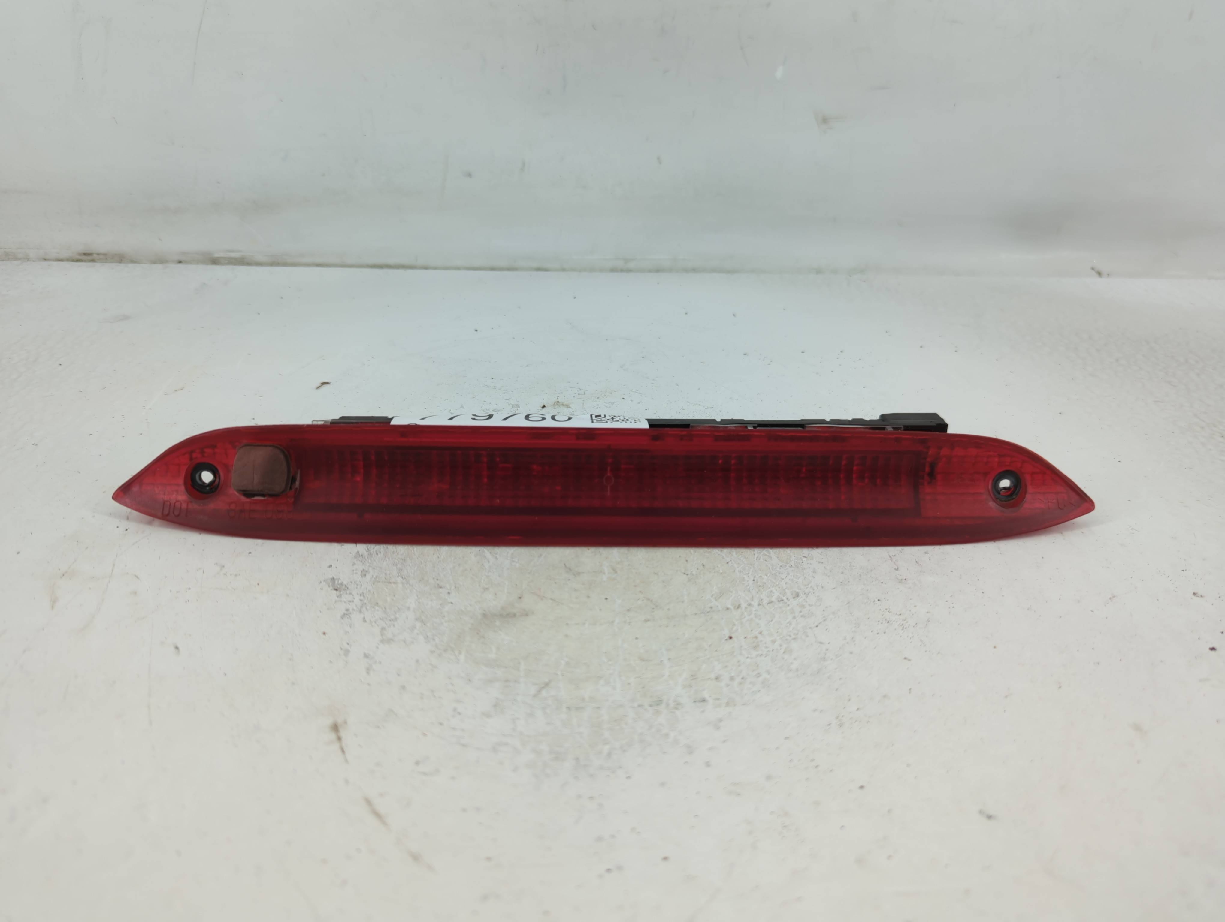 2000 Ford Focus High Mounted Stop Third Brake Light Lamp 779760 - Oemusedautoparts1.com