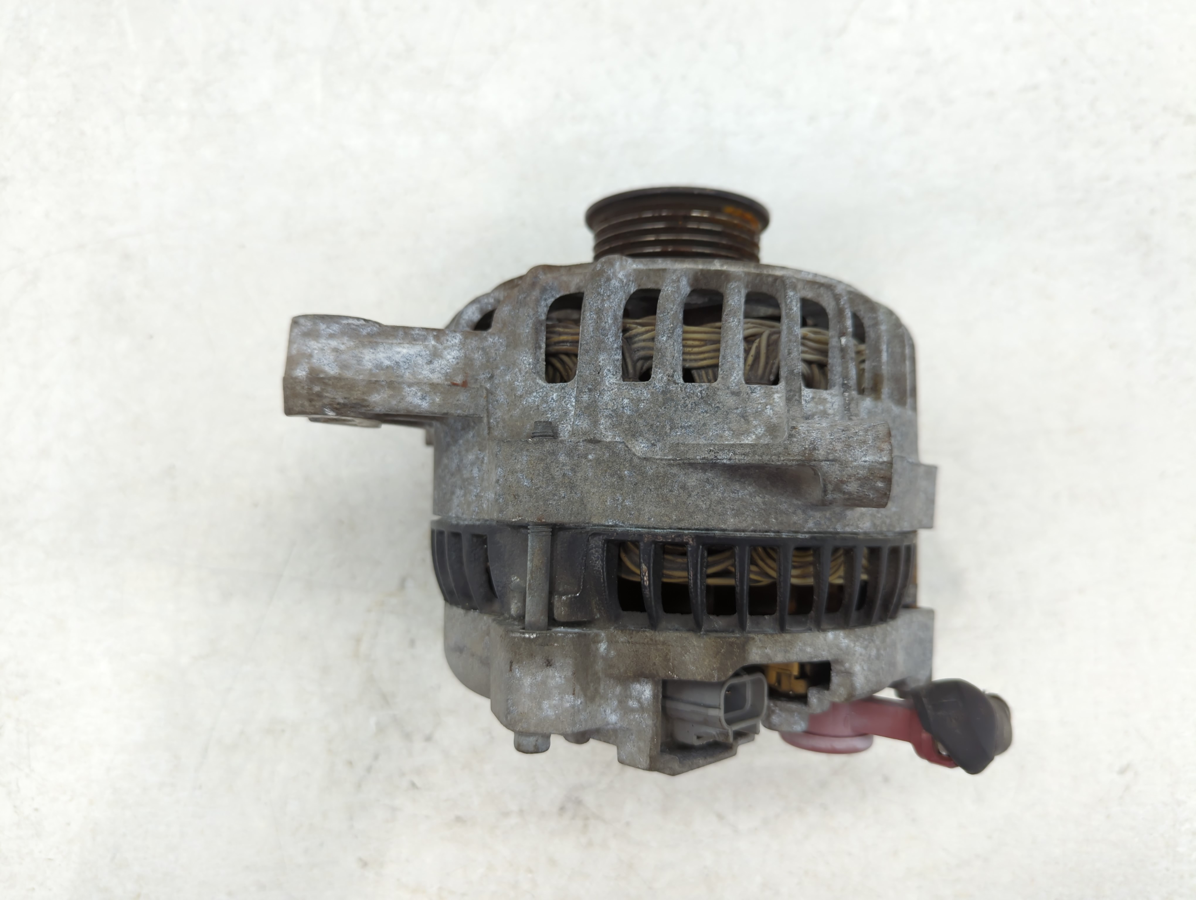 Picture of 1998 Mercury Grand Marquis Alternator Generator Charging Assembly Engine Oem 779774