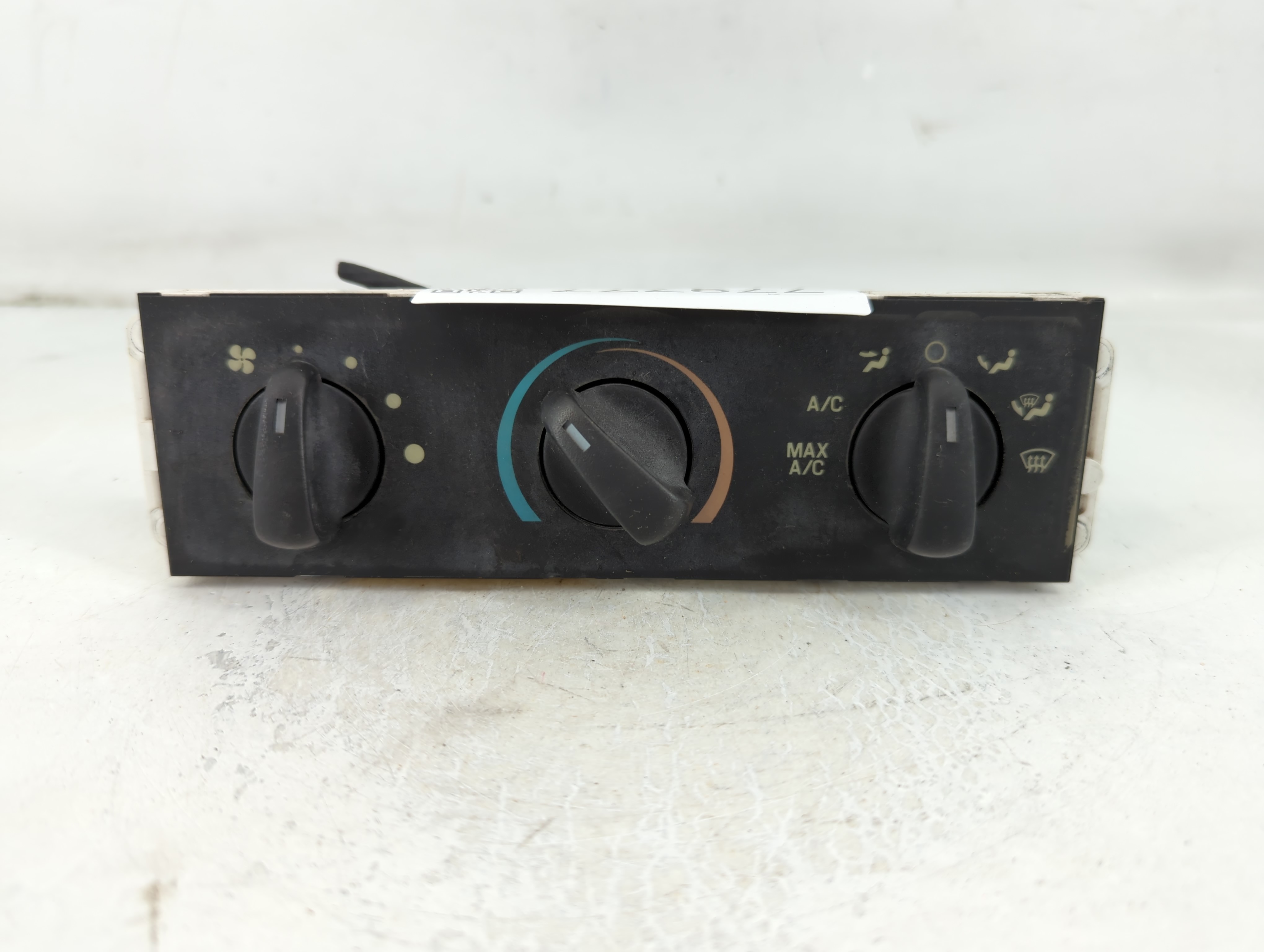 2007-2009 Ford Mustang Ac Heater Climate Control 779777 - Oemusedautoparts1.com
