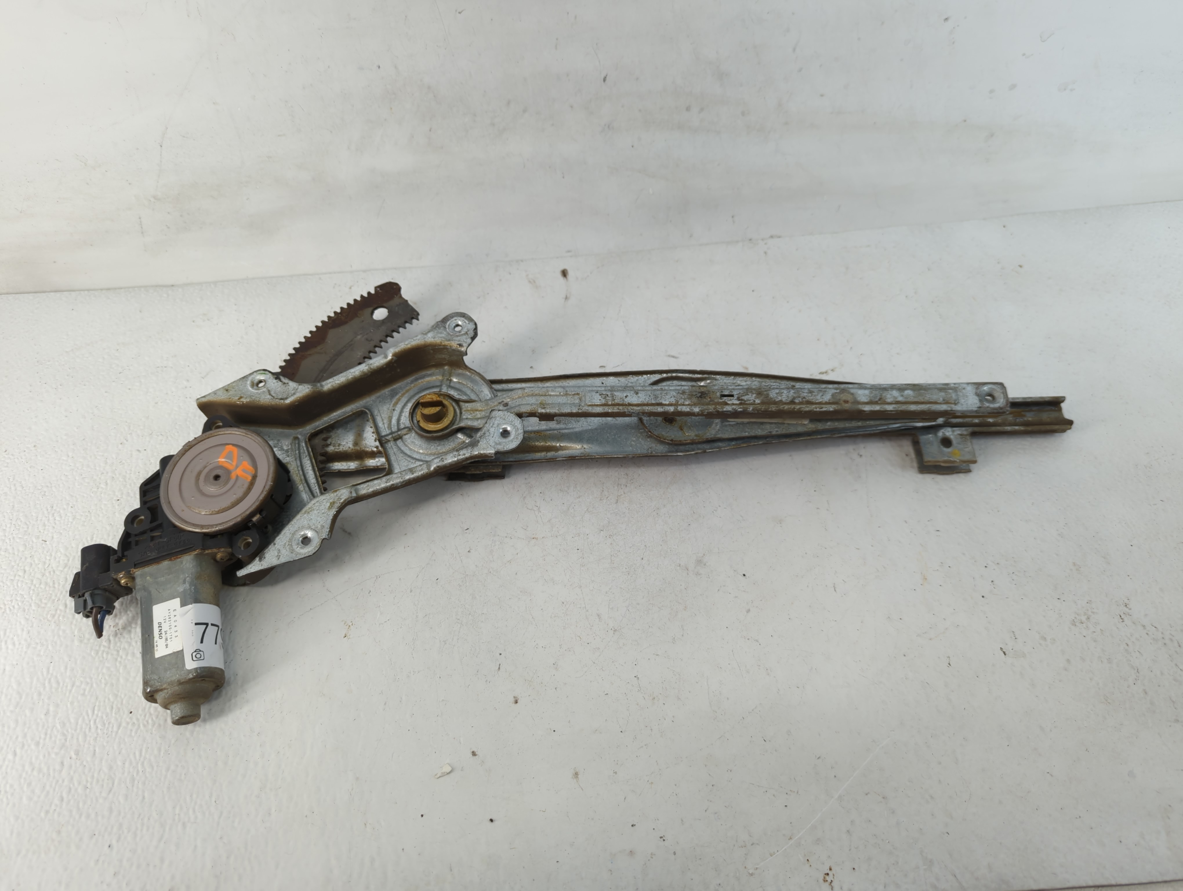 2005-2010 Chevrolet Cobalt Driver Front Left Power Window Motor 779794 - Oemusedautoparts1.com