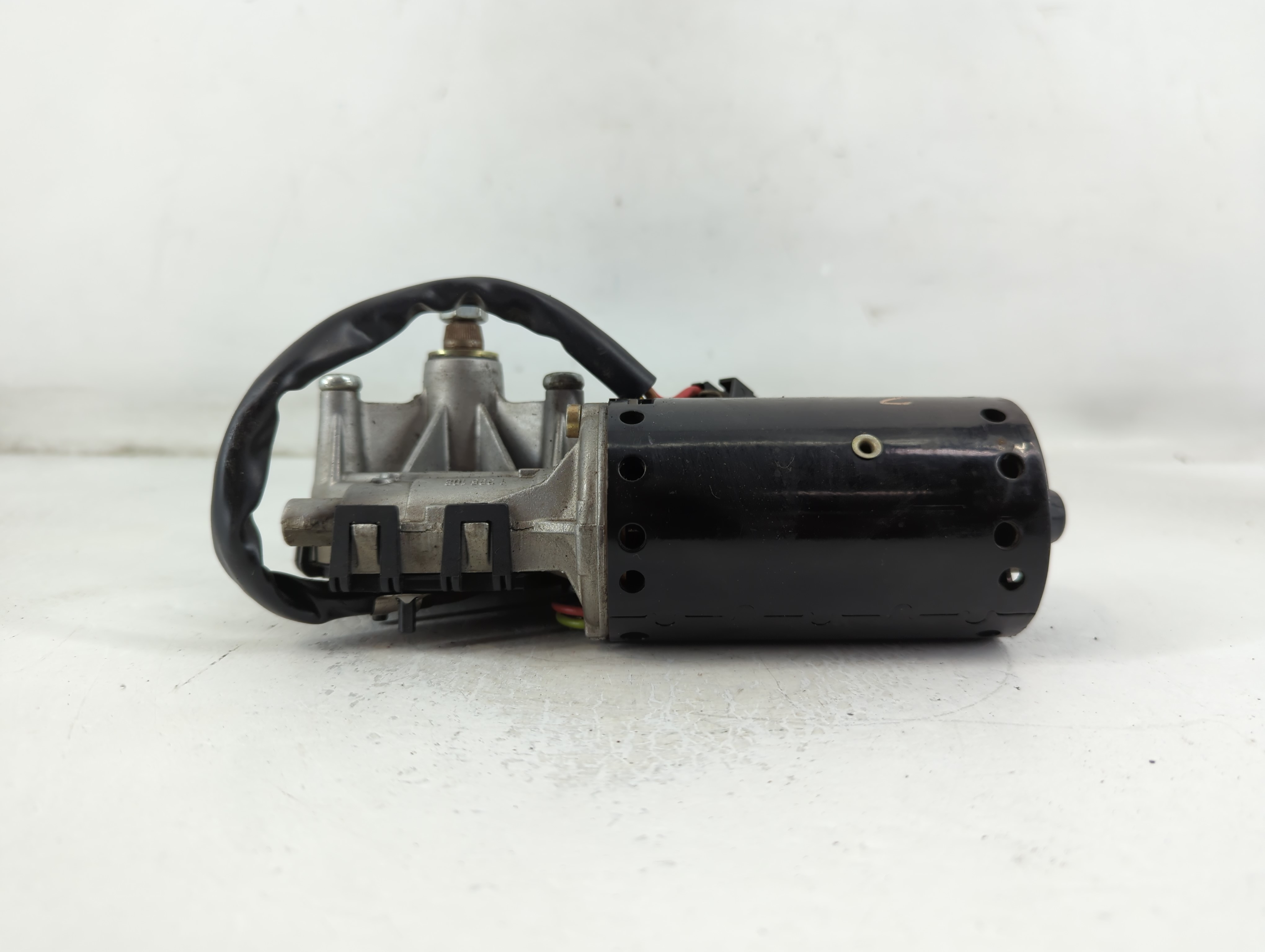 2000-2006 Mercedes-benz S430 Front Windshield Wiper Motor 779825 - Oemusedautoparts1.com