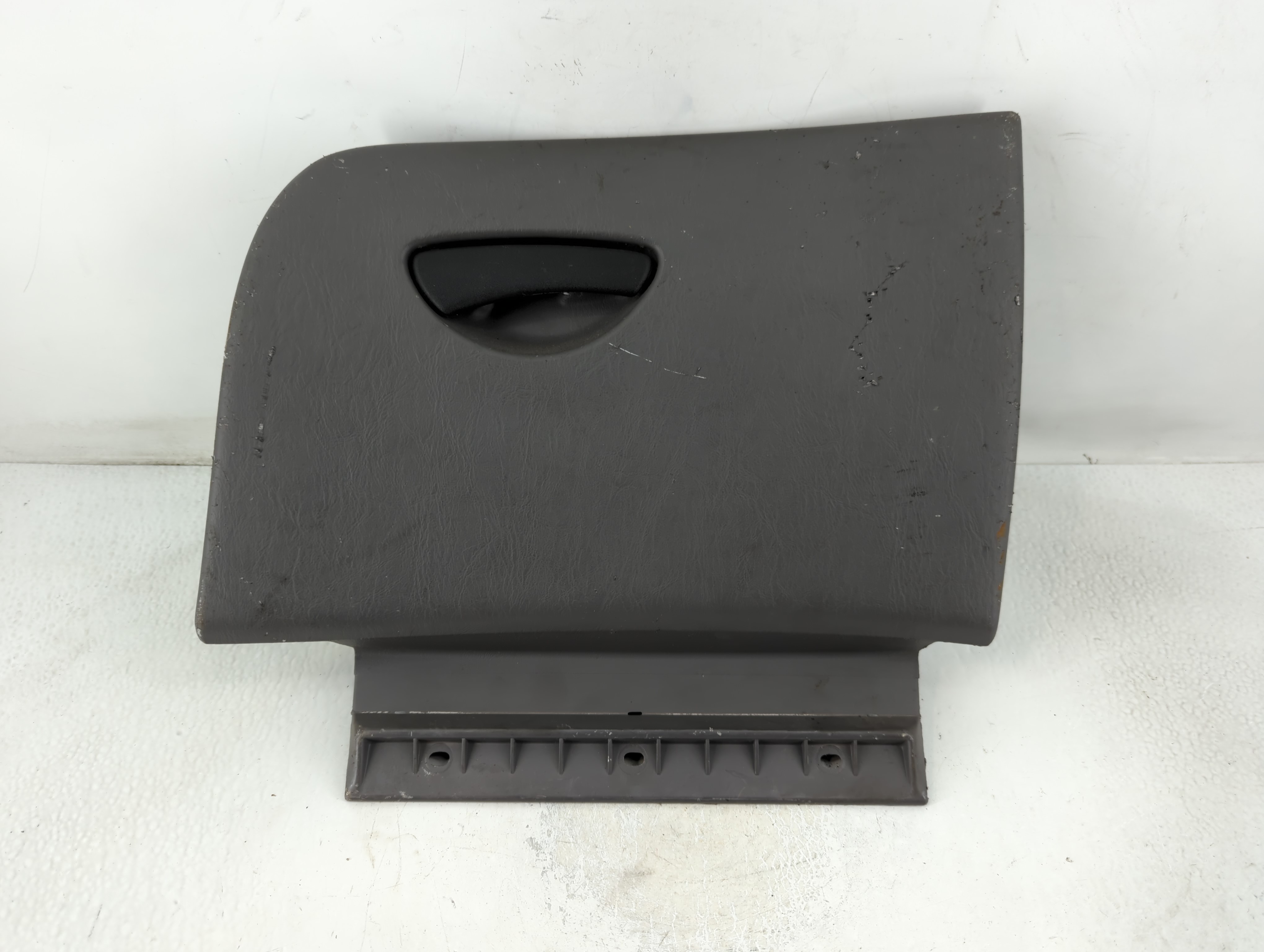 2000 Ford Focus Passenger Glove Box Door Storage Compartment Grey 779834 - Oemusedautoparts1.com