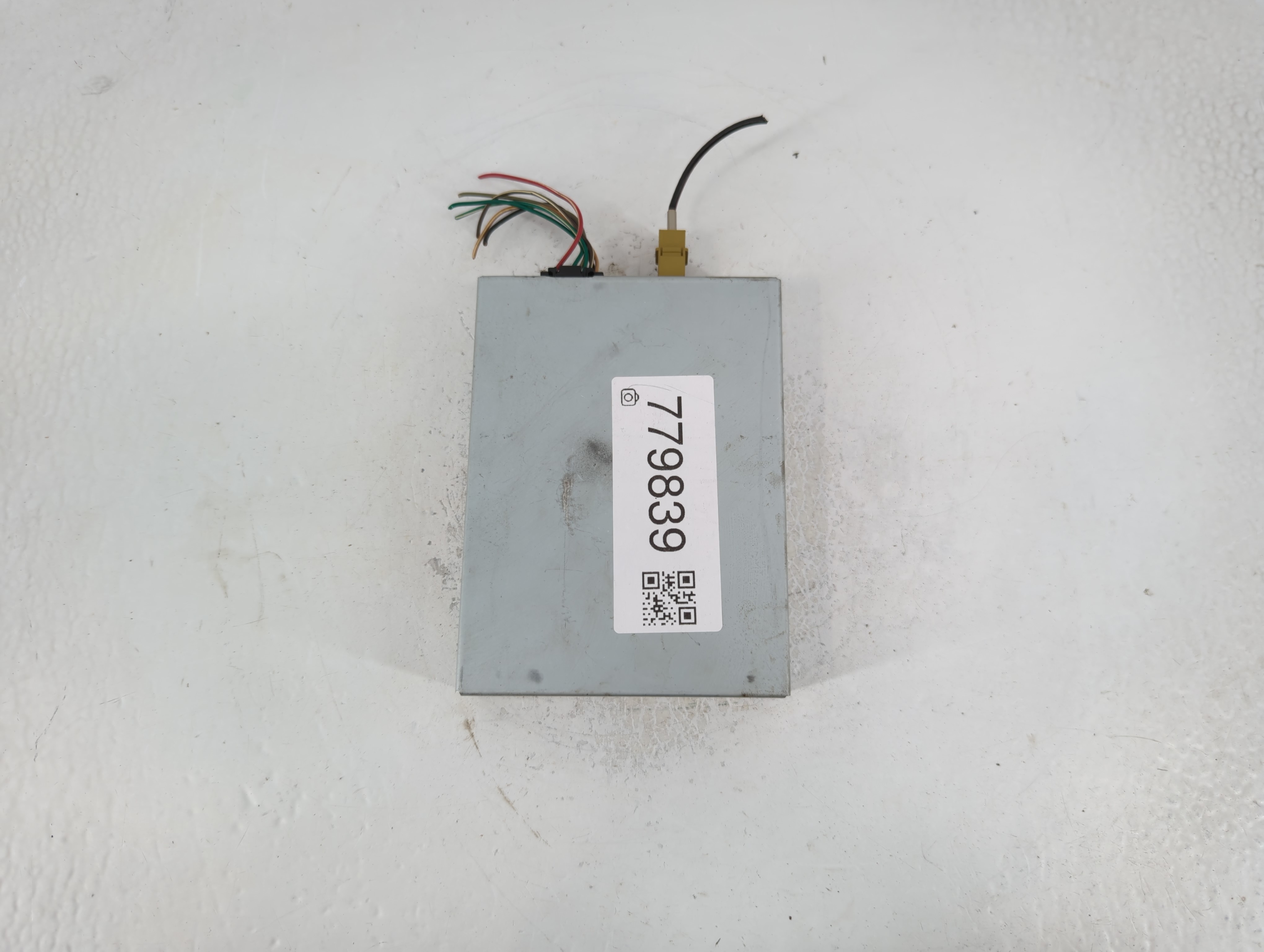 2017-2019 Gmc Acadia Body Control Module Bcm Inner Cabin Fuse Box 779839 - Oemusedautoparts1.com