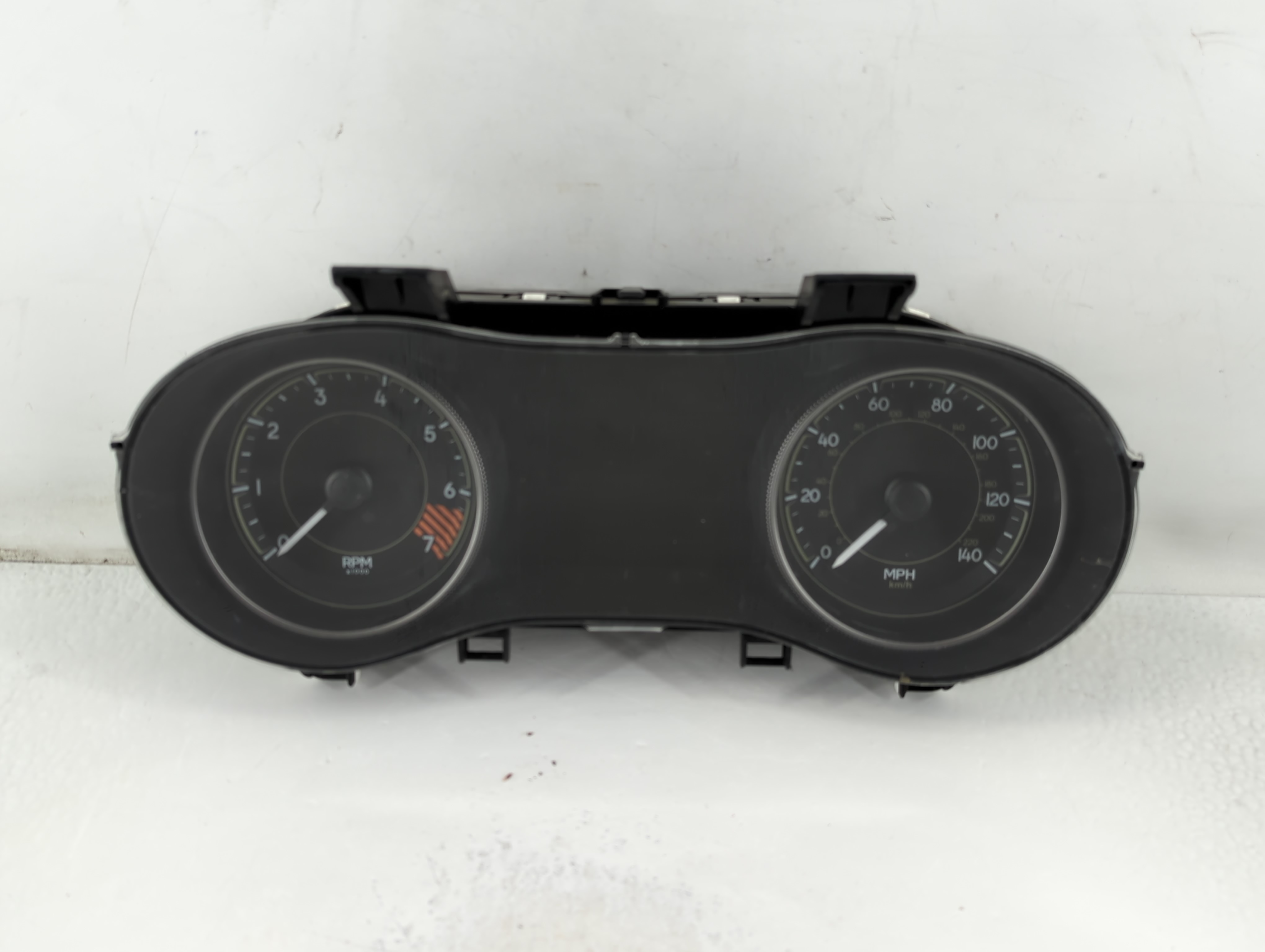 2015-2015 Jeep Cherokee Speedometer Instrument Cluster Gauges P56054652ae 779890 - Oemusedautoparts1.com