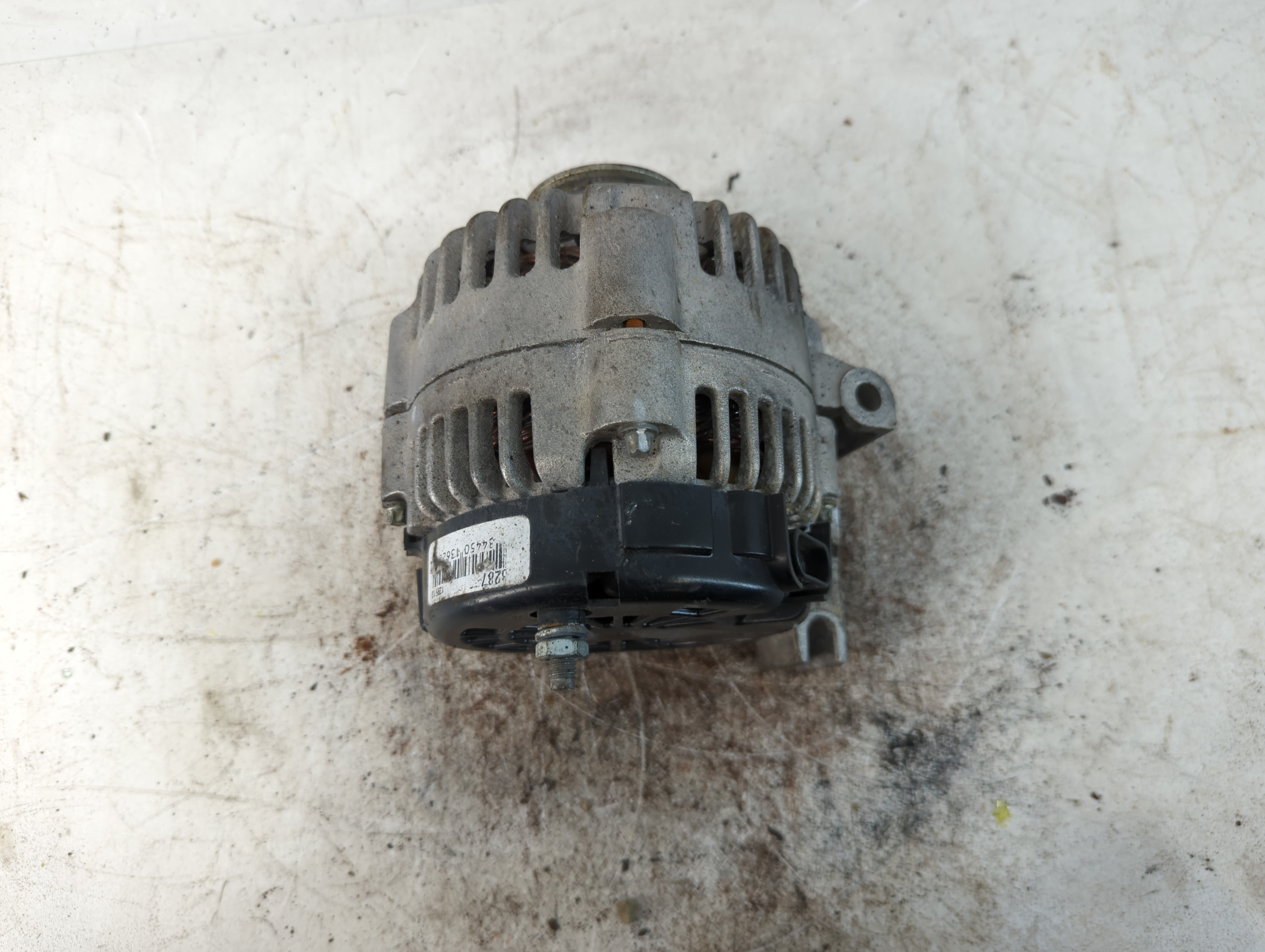 Picture of 1999 Gmc Sierra 1500 Alternator Generator Charging Assembly Engine Oem 780002
