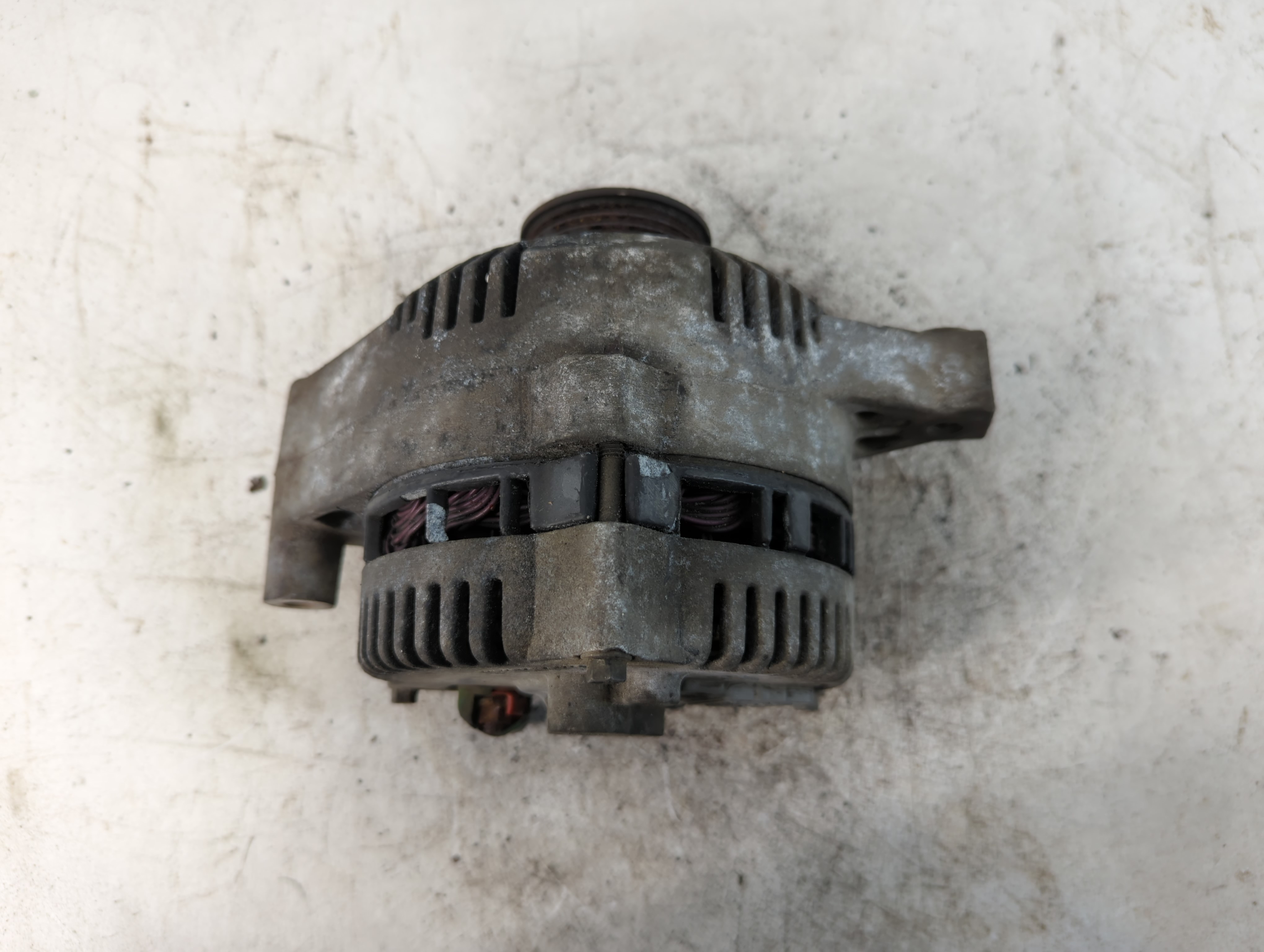 Picture of 1993-1996 Ford Explorer Alternator Generator Charging Assembly Engine Oem 780087