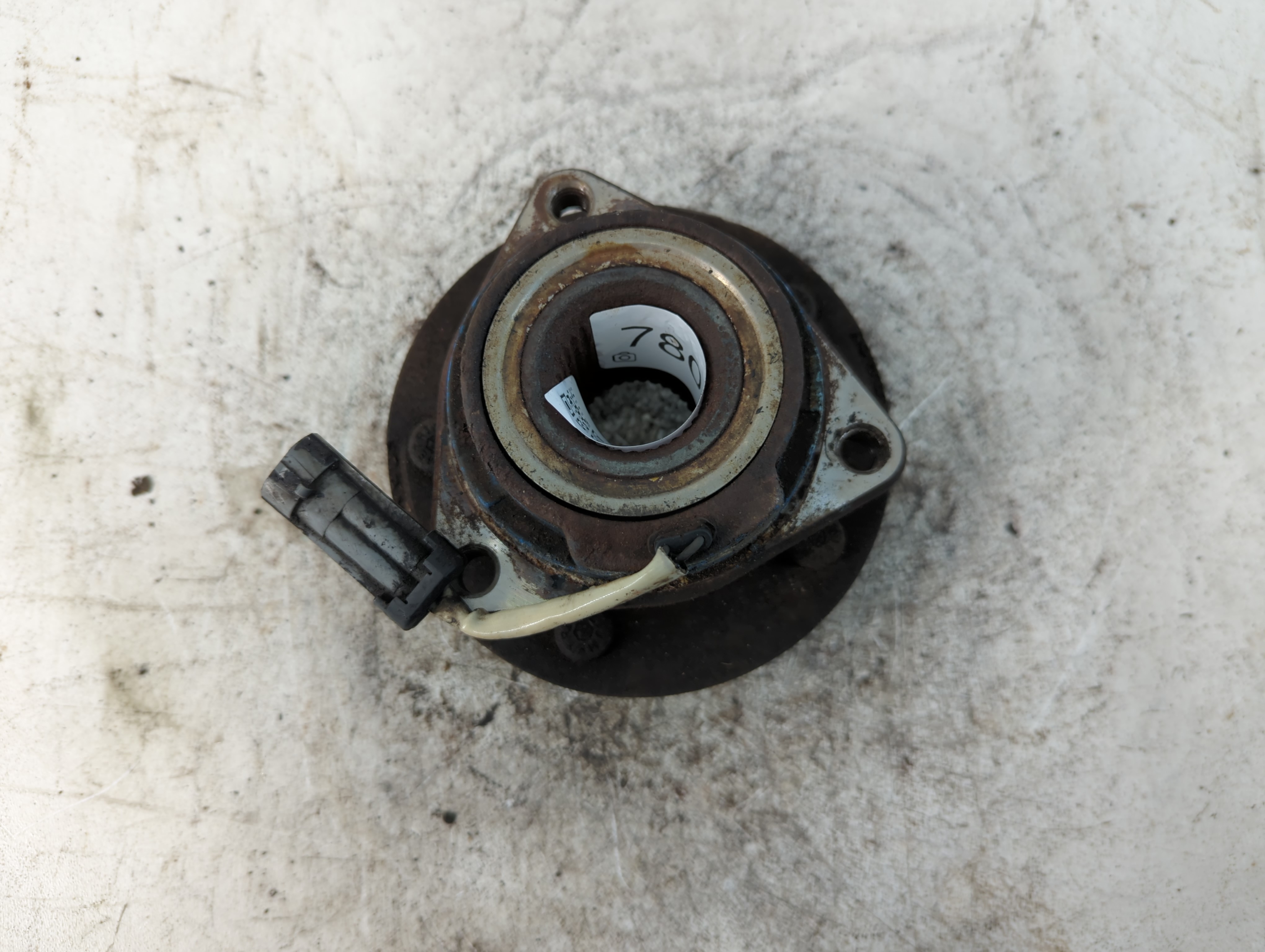 2005-2009 Buick Lacrosse Driver Front Wheel Hub Oem 780111 - Oemusedautoparts1.com
