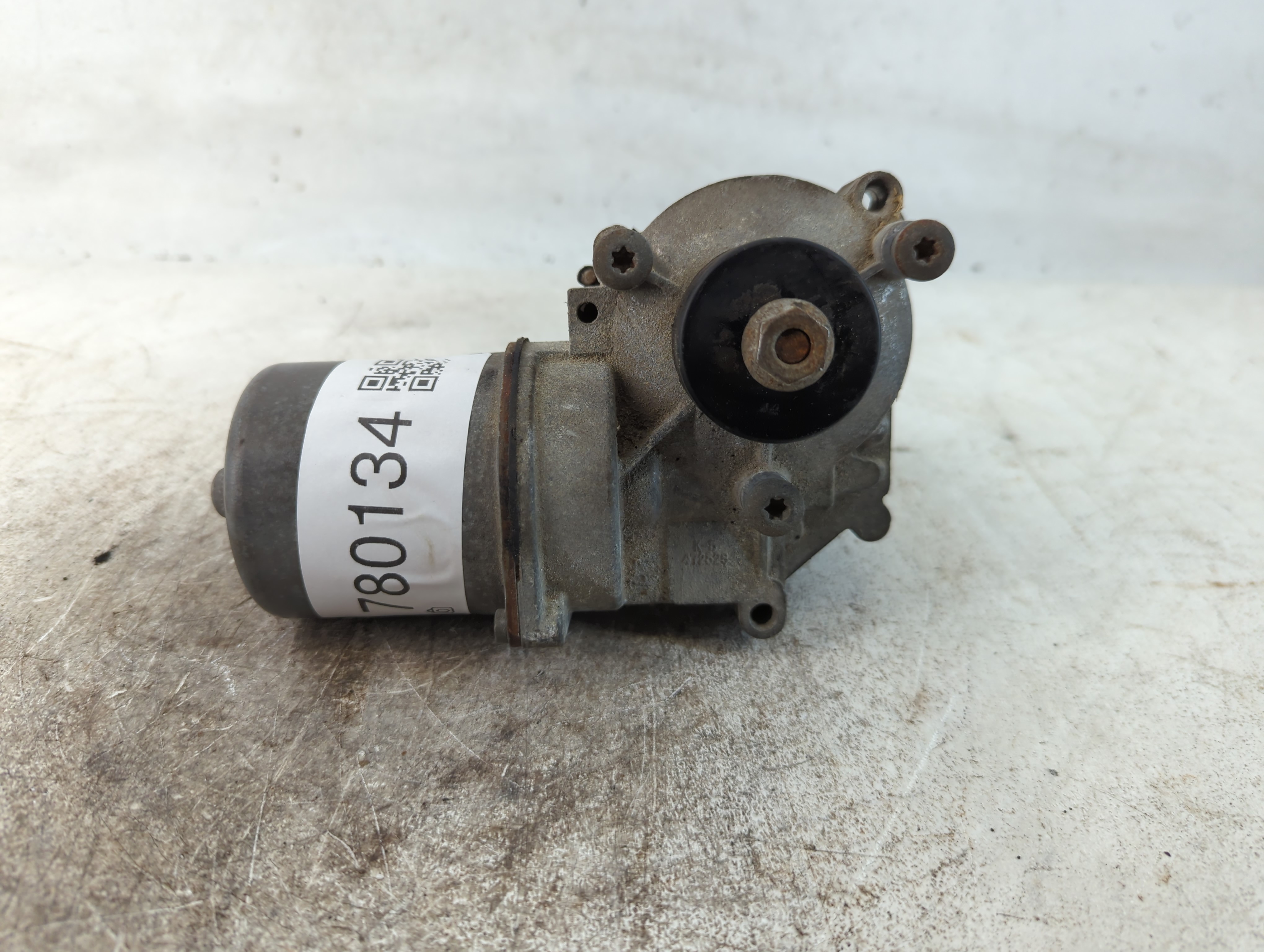 2004-2006 Cadillac Srx Front Windshield Wiper Motor 780134 - Oemusedautoparts1.com