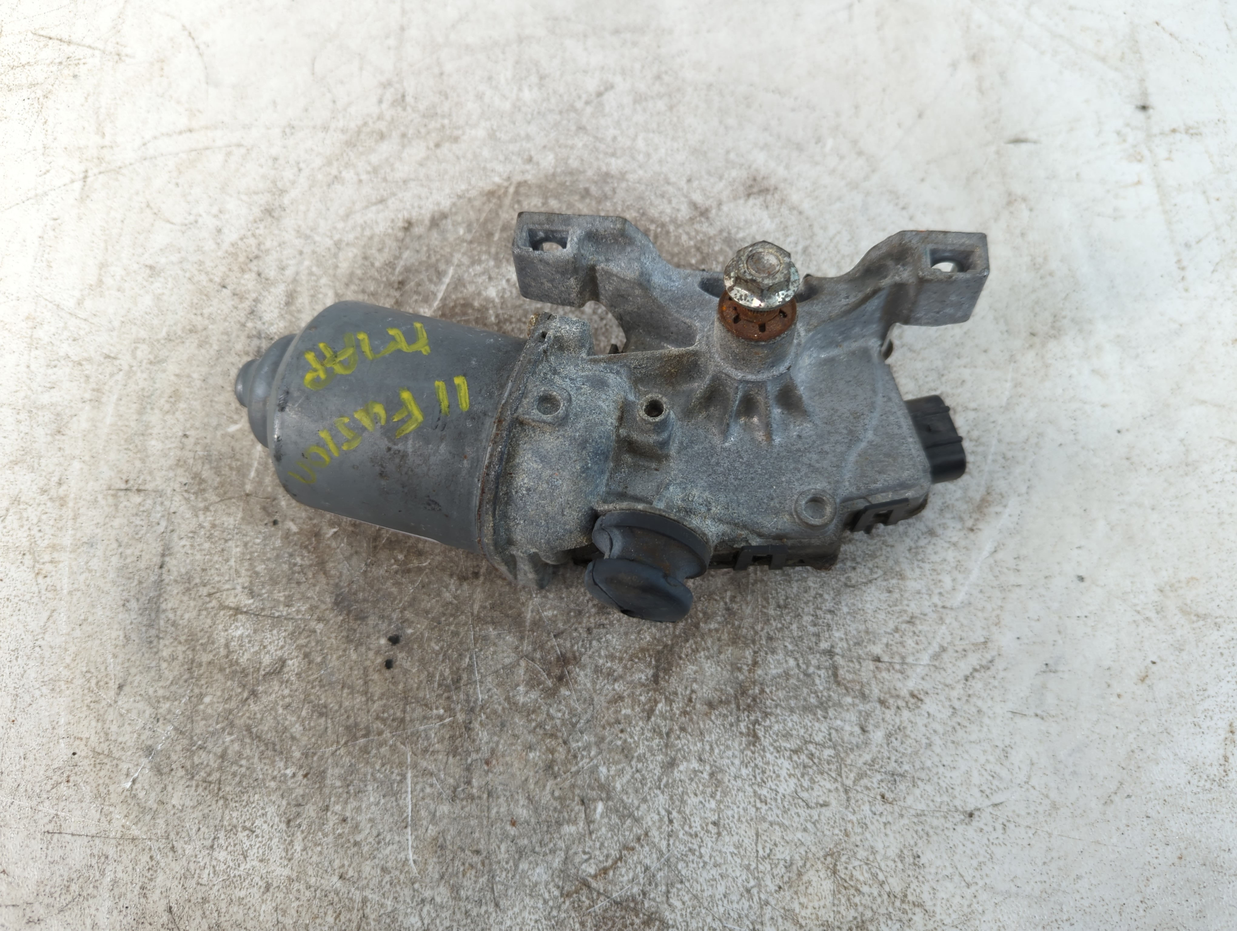 Picture of 2006-2012 Ford Fusion Front Windshield Wiper Motor 780138