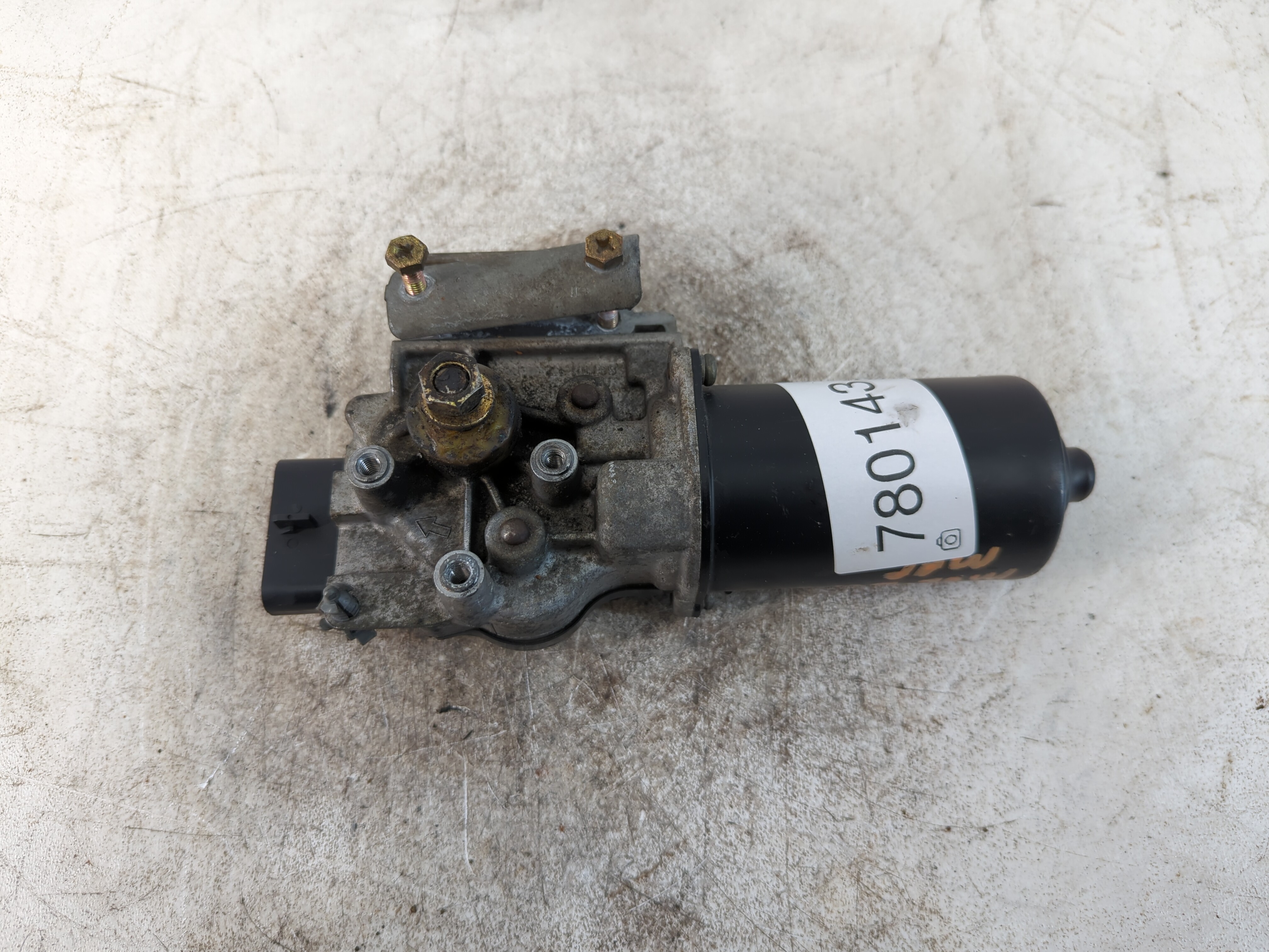 2004-2008 Chevrolet Malibu Front Windshield Wiper Motor 780143 - Oemusedautoparts1.com
