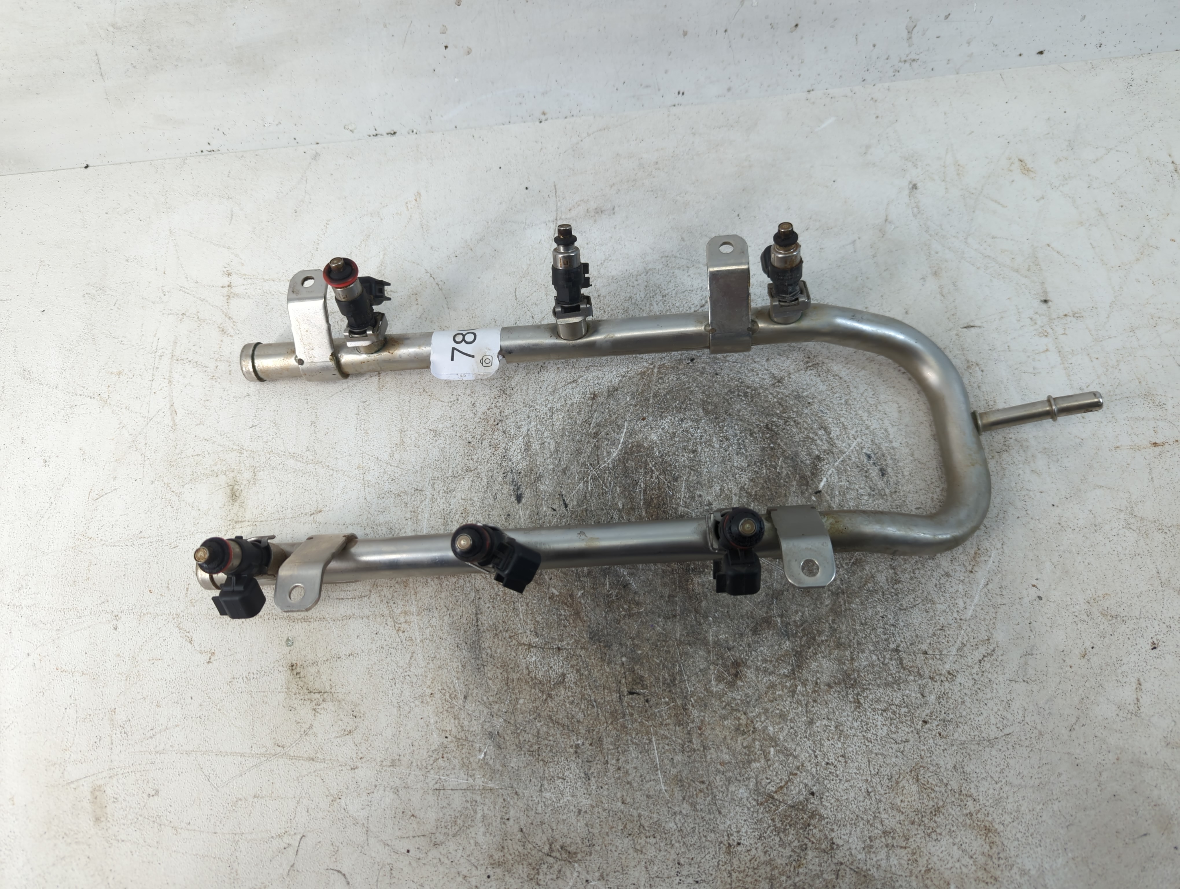 Picture of 2010-2012 Ford Taurus Front Windshield Wiper Motor 780166
