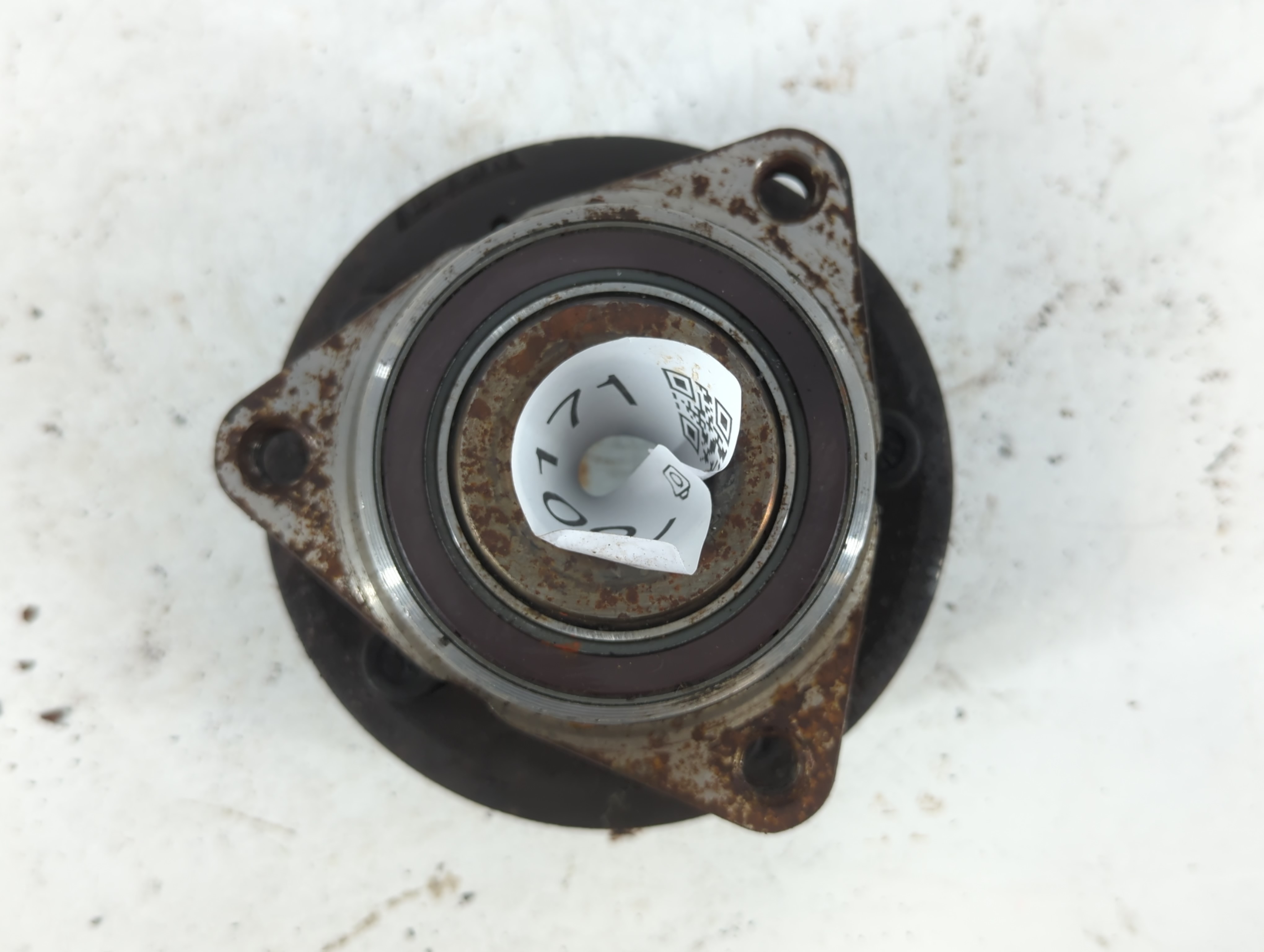 Picture of 2011-2016 Chevrolet Cruze Driver Front Wheel Hub Oem 780171