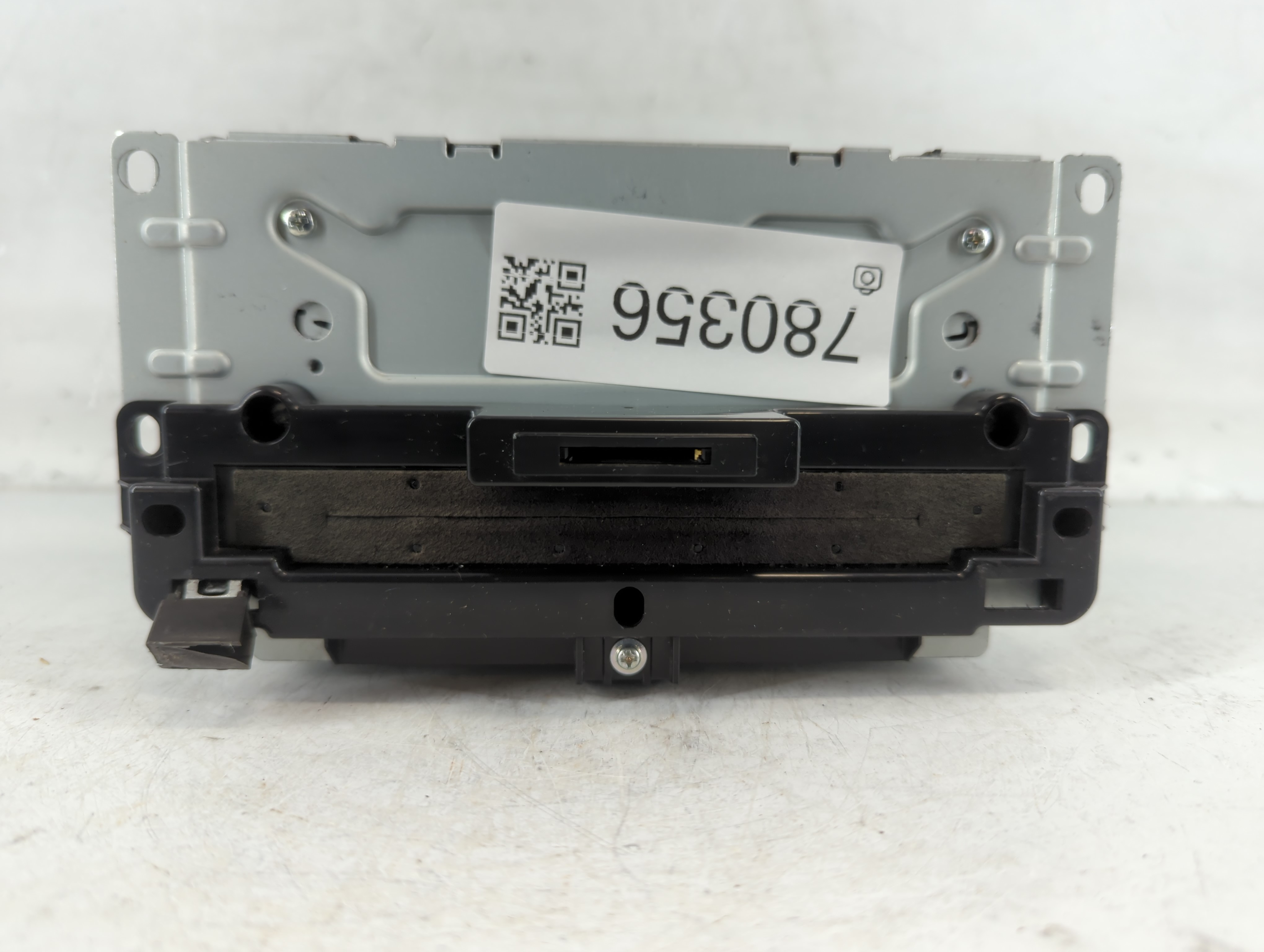 2012-2013 Chrysler 300 Am Fm Cd Player Radio Receiver 780356 - Oemusedautoparts1.com