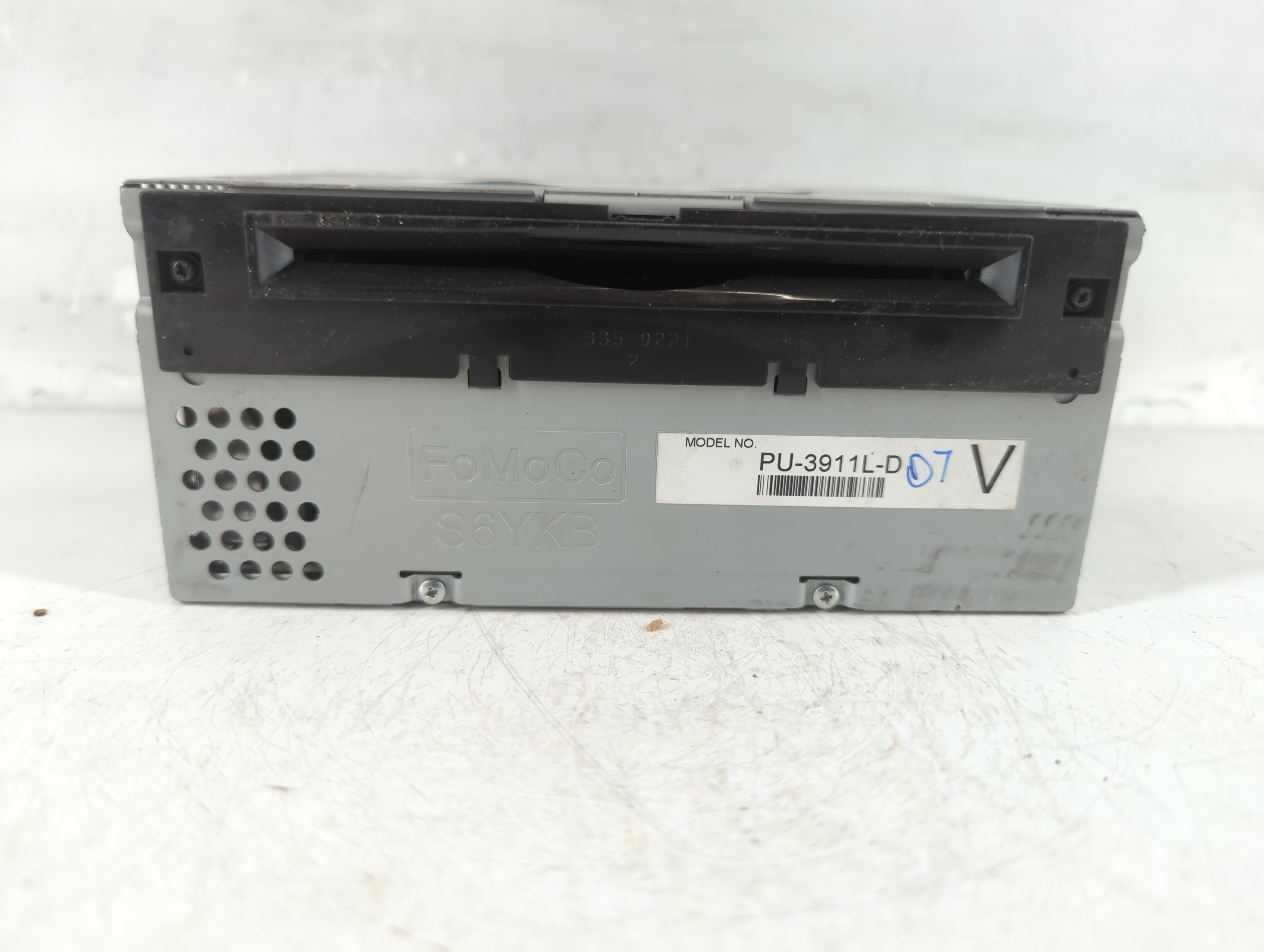 2014-2015 Ford Explorer Am Fm Cd Player Radio Receiver 780543 - Oemusedautoparts1.com