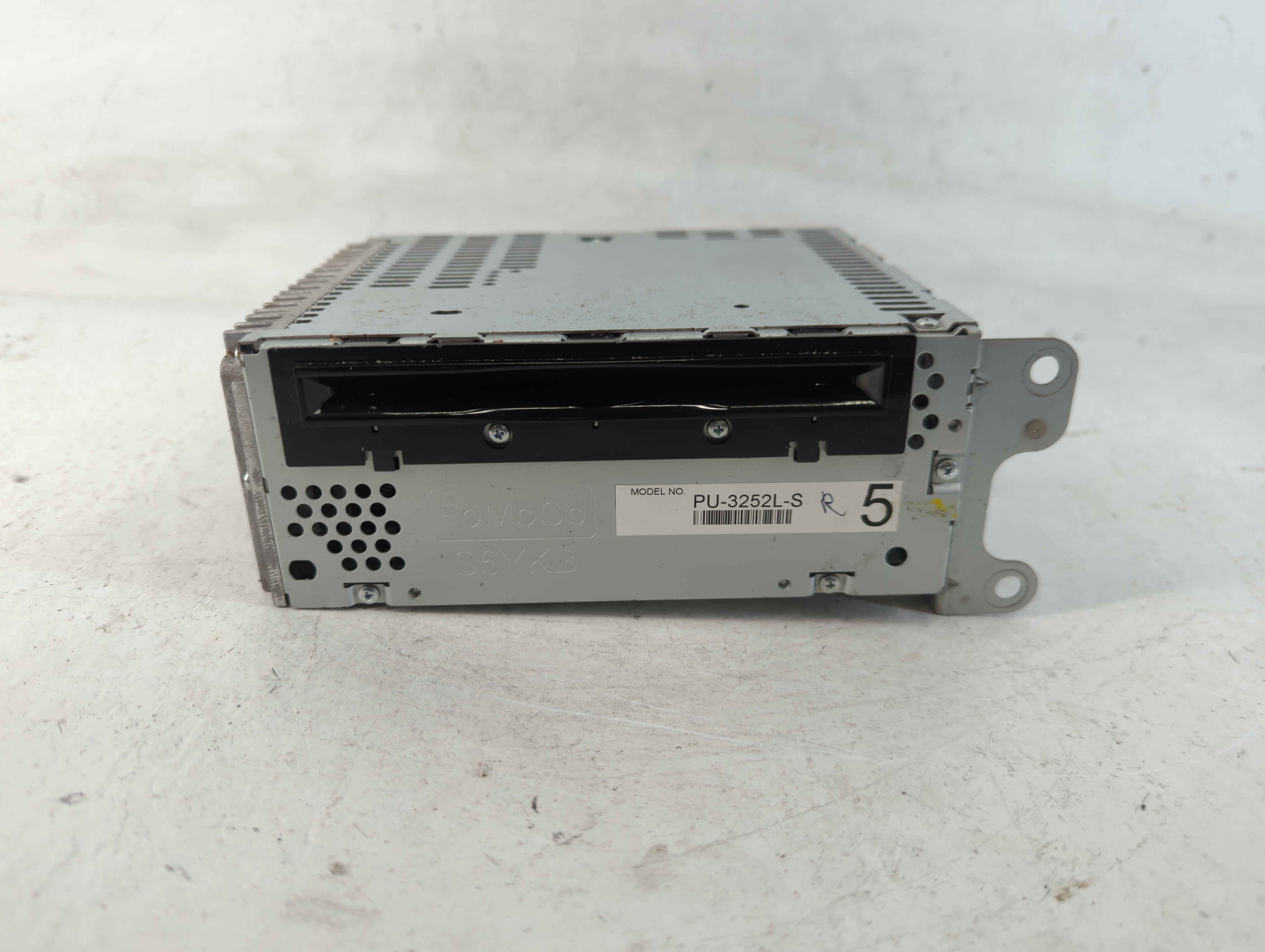 2011-2011 Ford Explorer Am Fm Cd Player Radio Receiver 780583 - Oemusedautoparts1.com