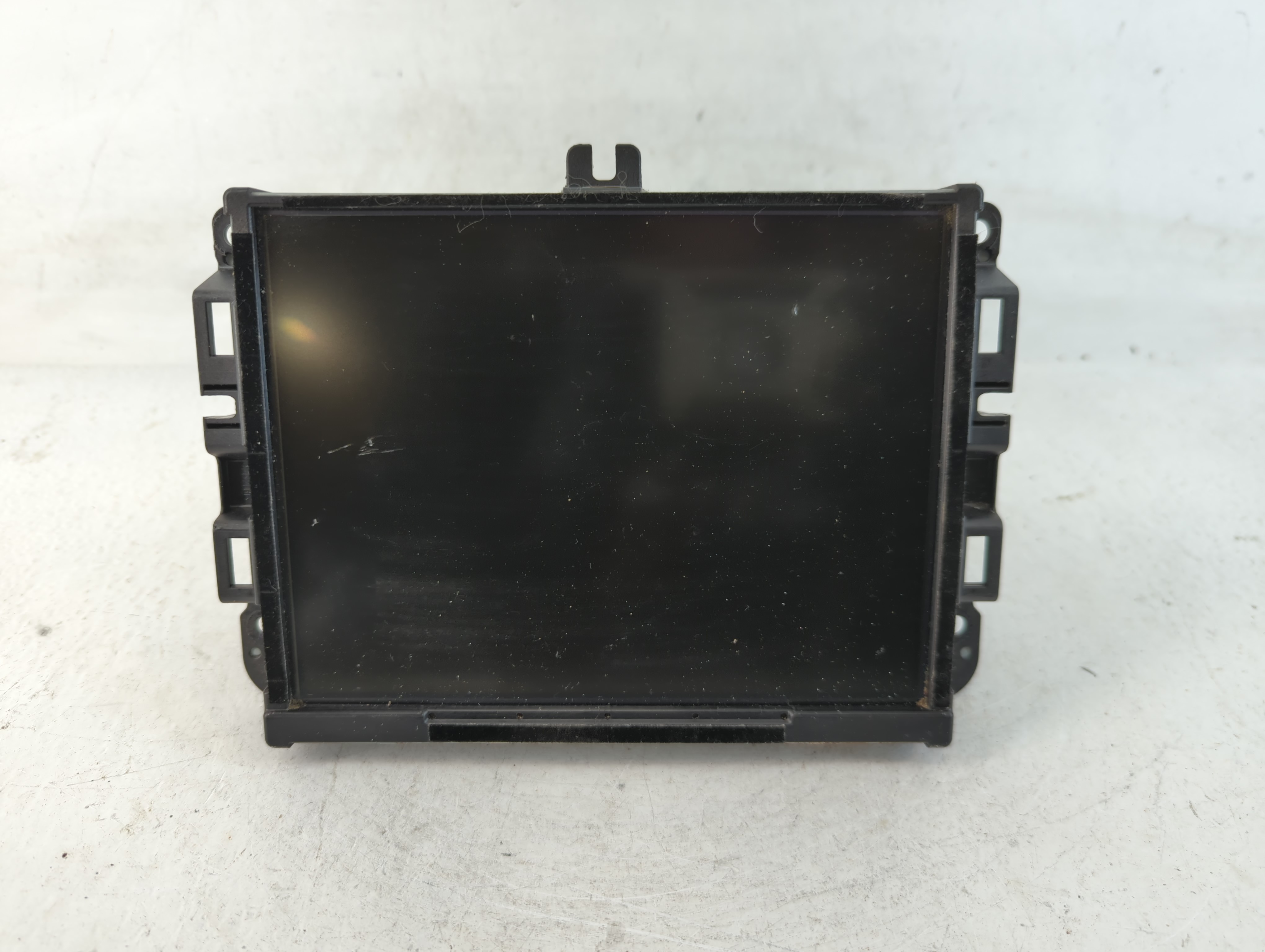 2016-2016 Jeep Grand Cherokee Am Fm Cd Player Radio Receiver 780600 - Oemusedautoparts1.com
