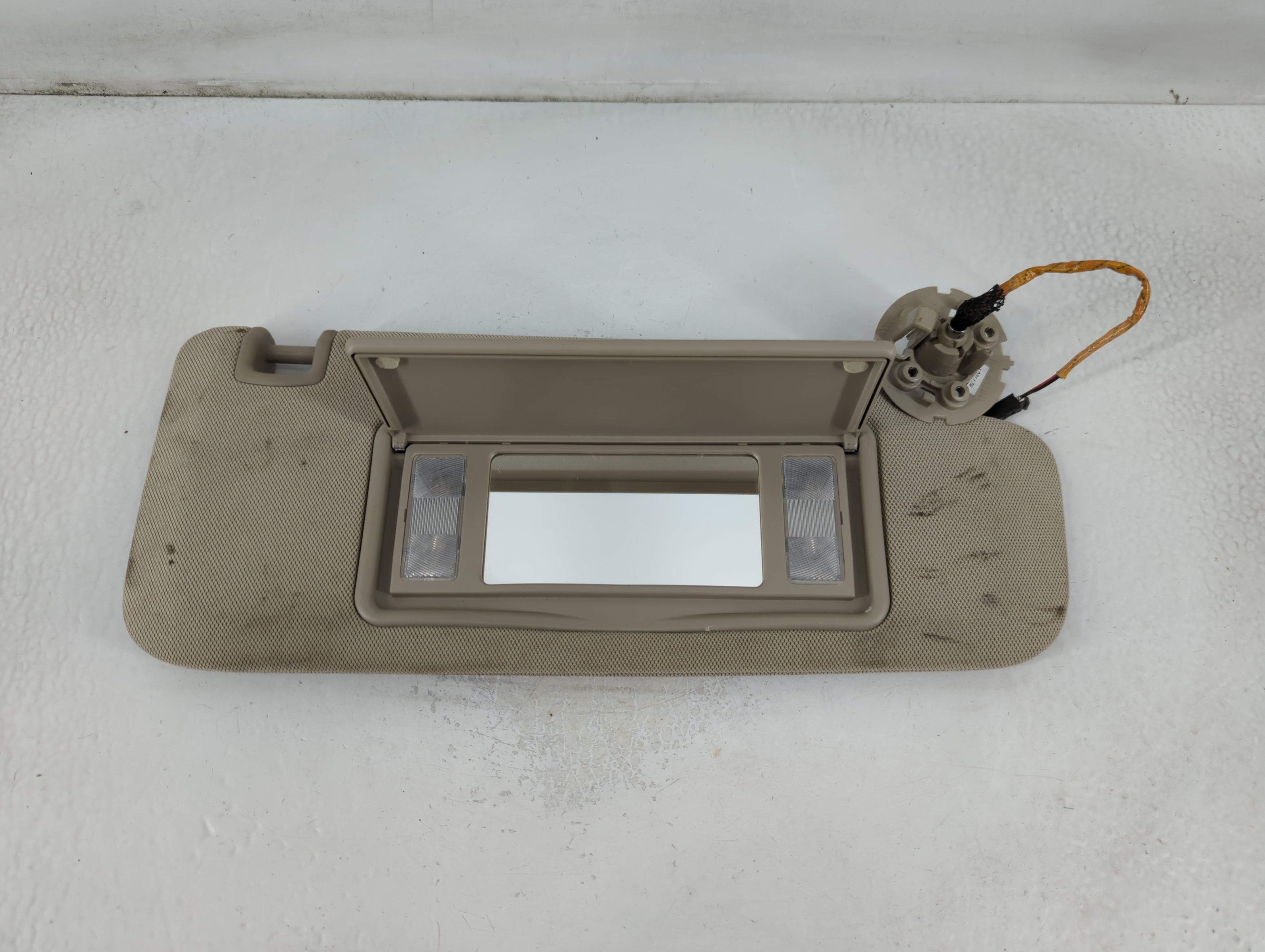 2013-2017 Cadillac Xts Passenger Sun Visor Mirror Right Sunvisor Grey 780669 - Oemusedautoparts1.com