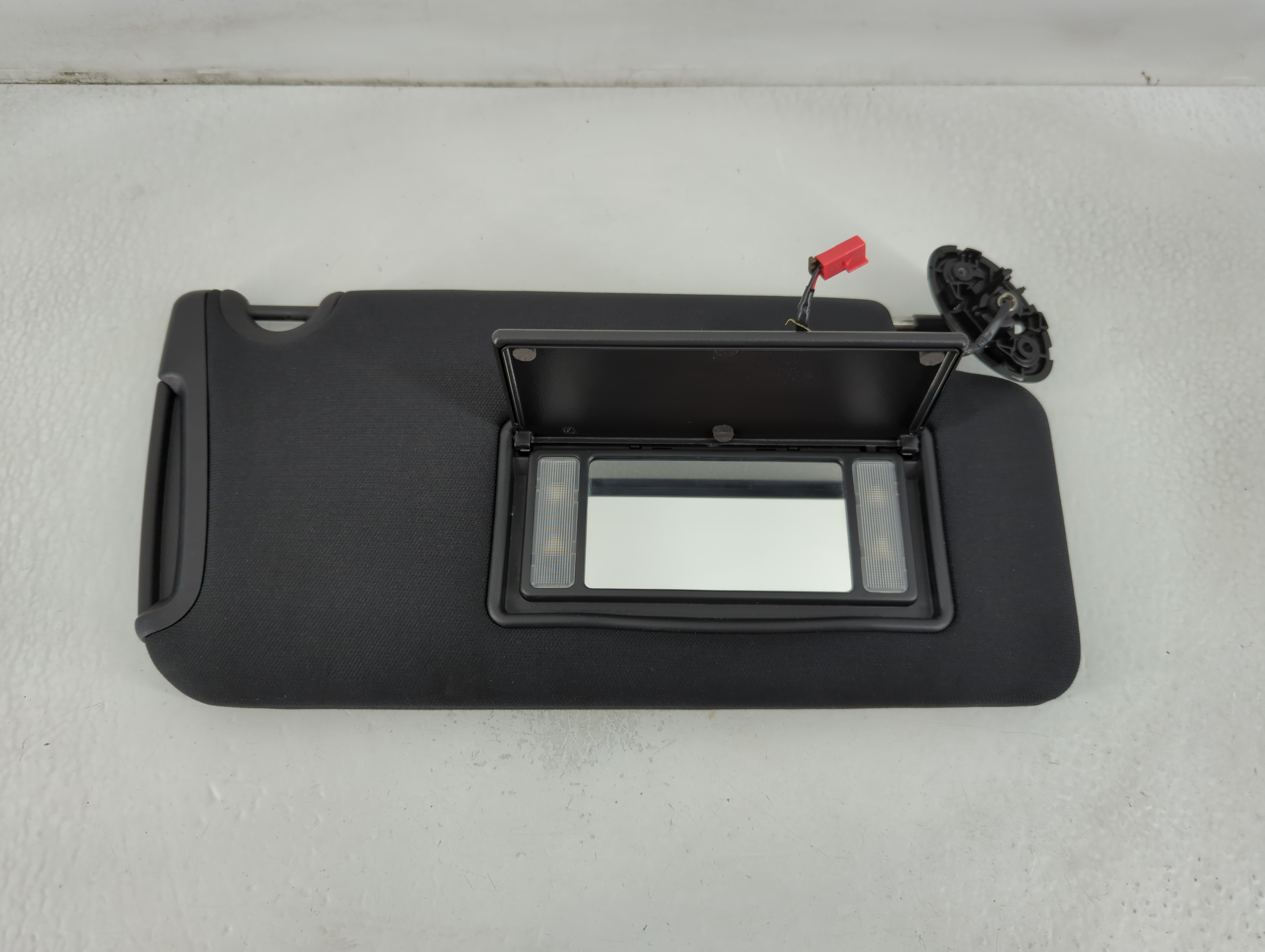2015-2022 Dodge Charger Passenger Sun Visor Mirror Right Sunvisor Black 780703 - Oemusedautoparts1.com