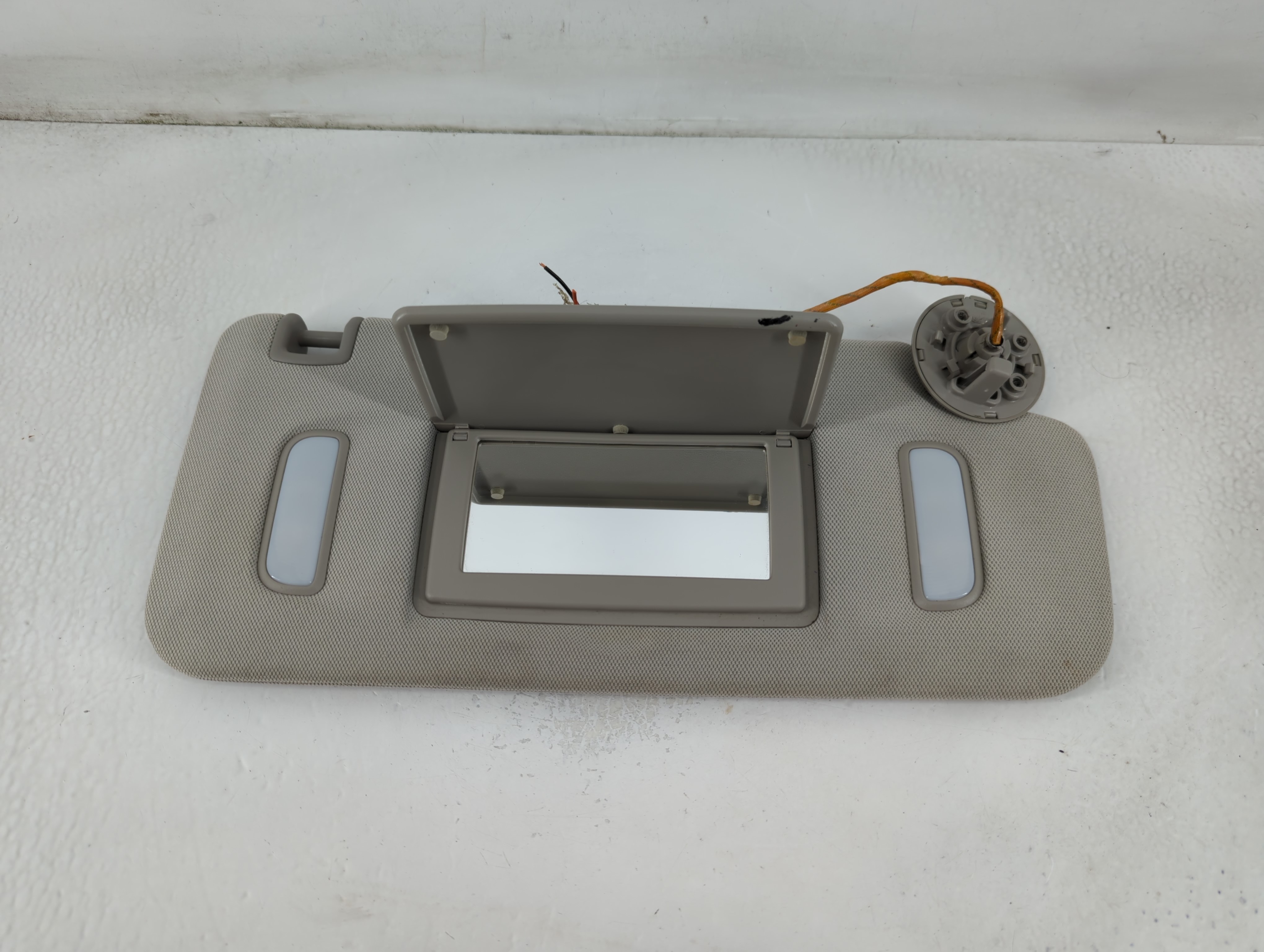2010-2017 Gmc Terrain Passenger Sun Visor Mirror Right Sunvisor Grey 780767 - Oemusedautoparts1.com