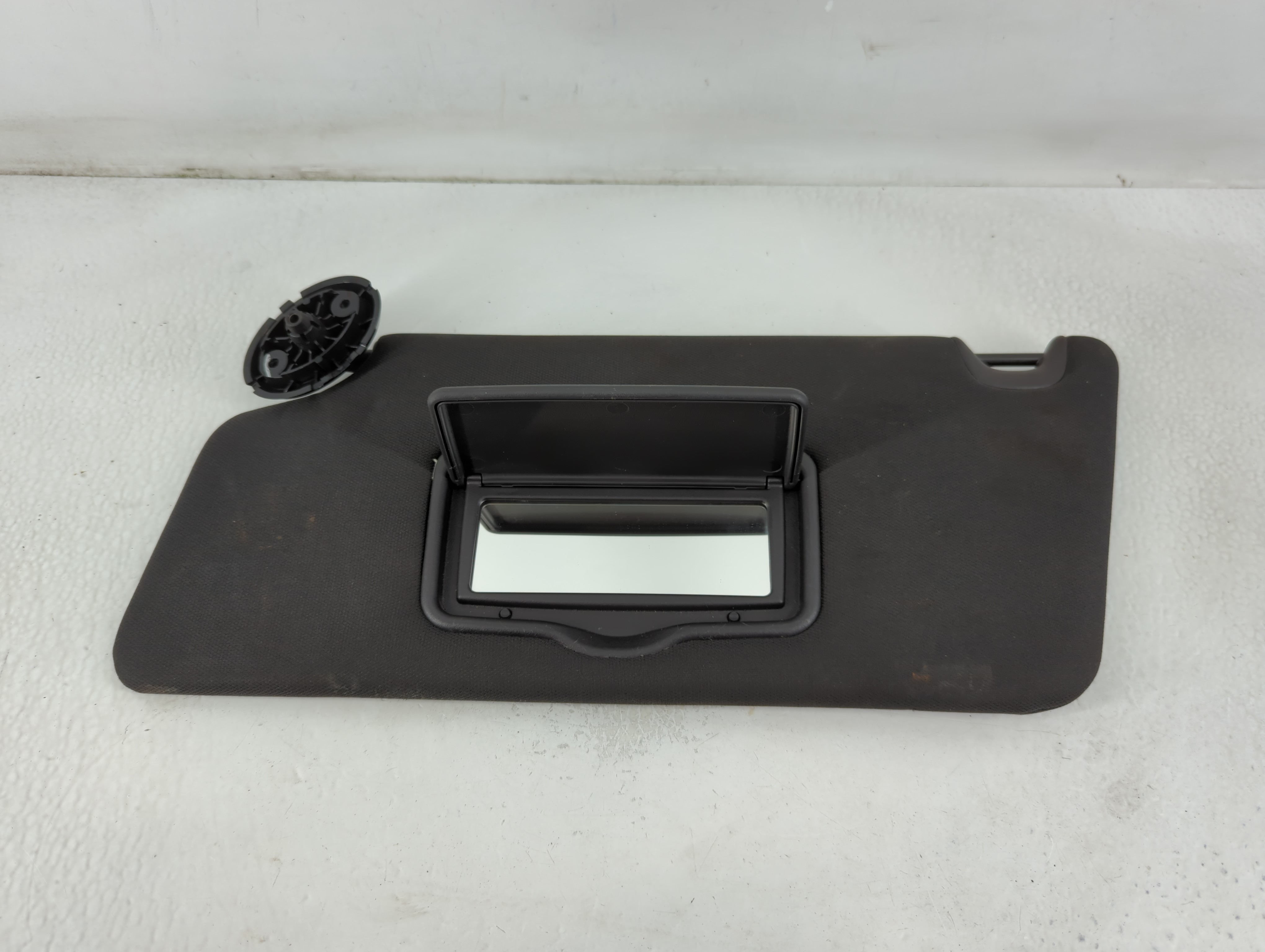 2011-2015 Ford Explorer Passenger Sun Visor Mirror Right Sunvisor Black 780795 - Oemusedautoparts1.com