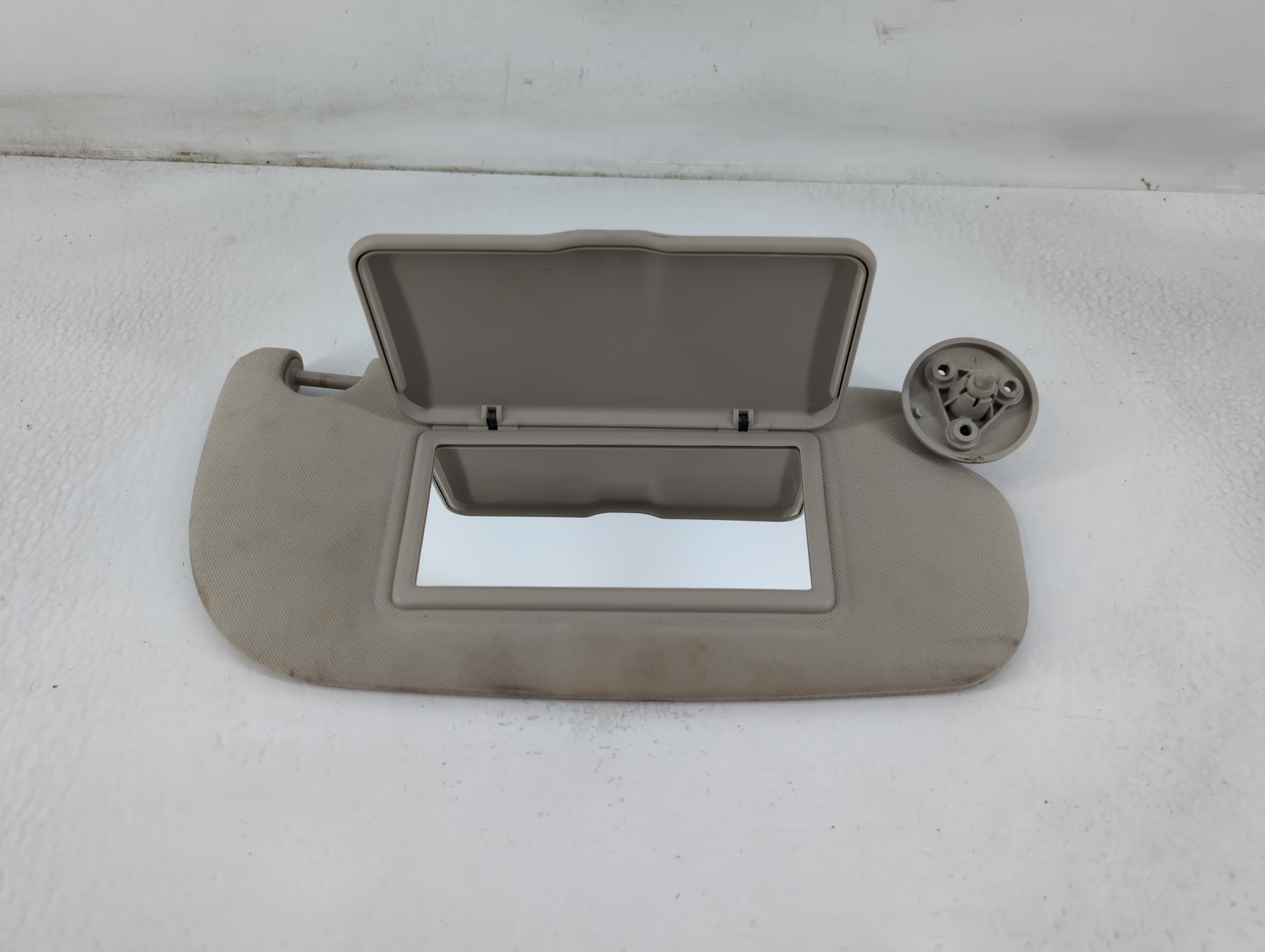 2005-2010 Chevrolet Cobalt Passenger Sun Visor Mirror Right Sunvisor Grey 780814 - Oemusedautoparts1.com
