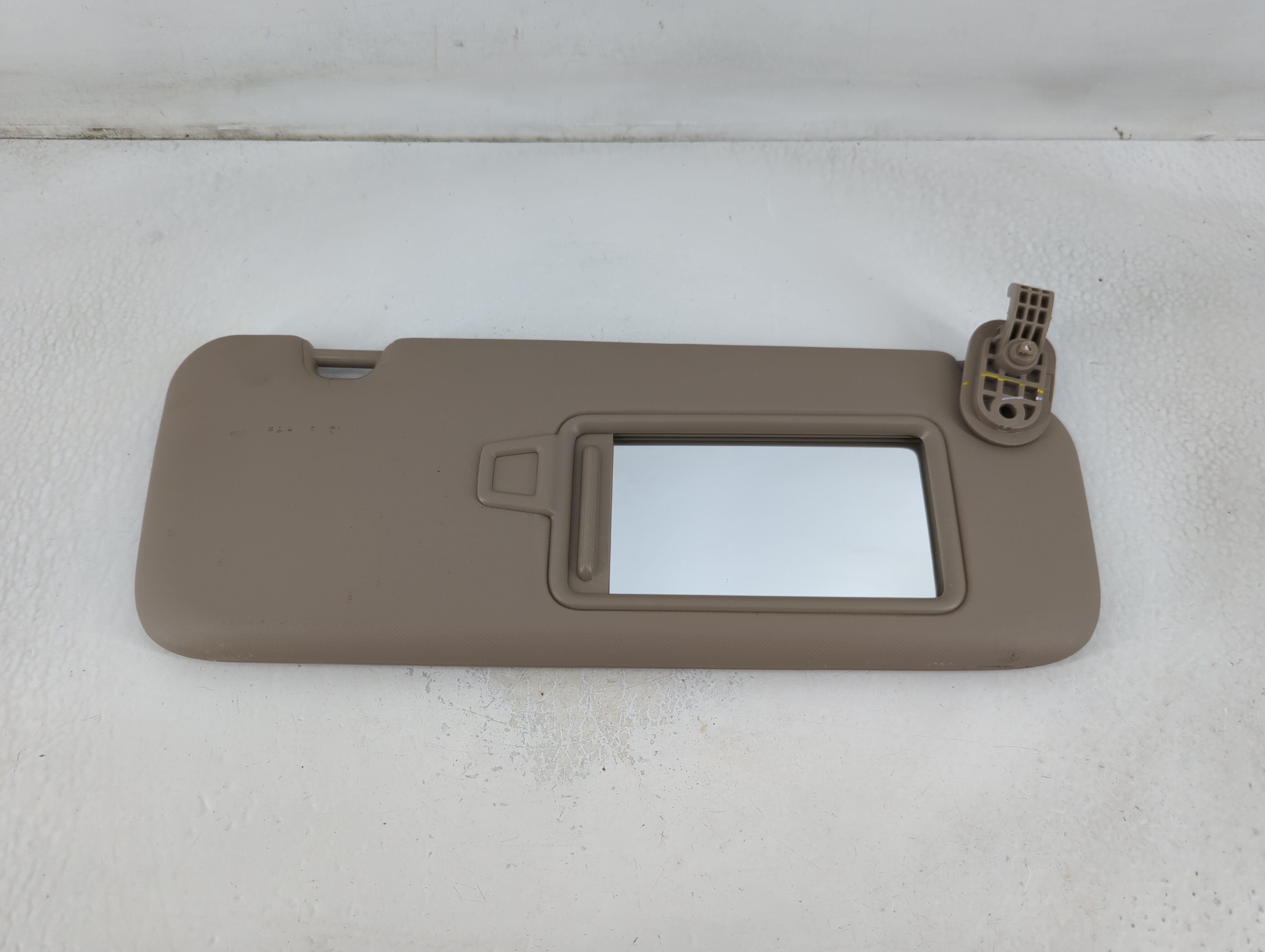 2017-2020 Hyundai Elantra Passenger Sun Visor Mirror Right Sunvisor Grey 780836 - Oemusedautoparts1.com